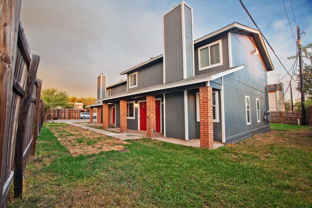 main property photo 16