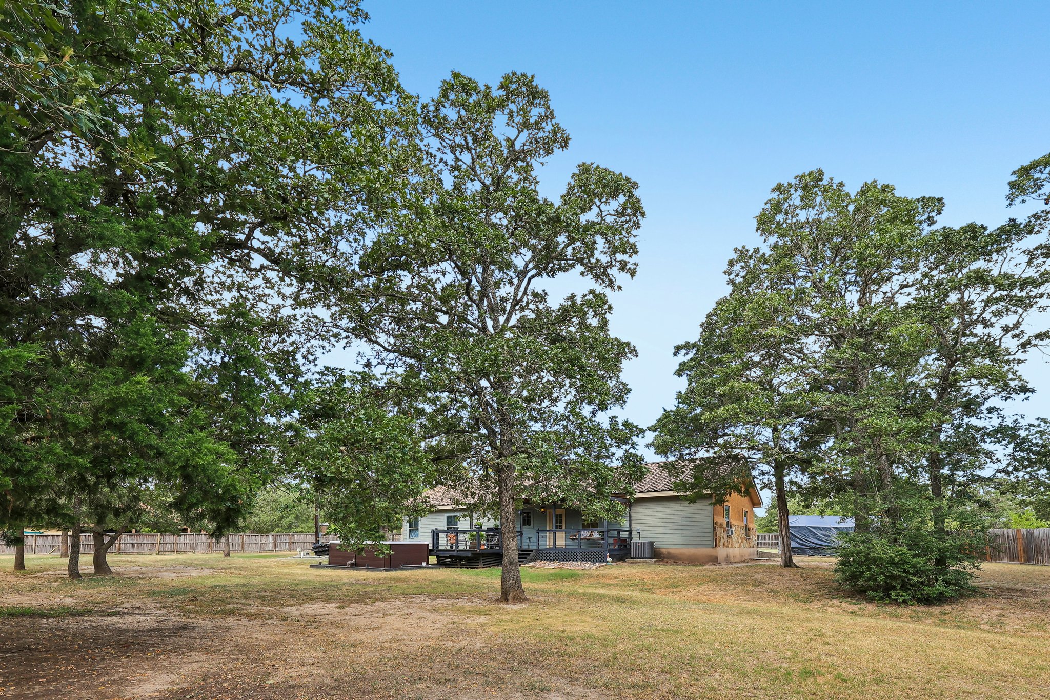 main property photo 29