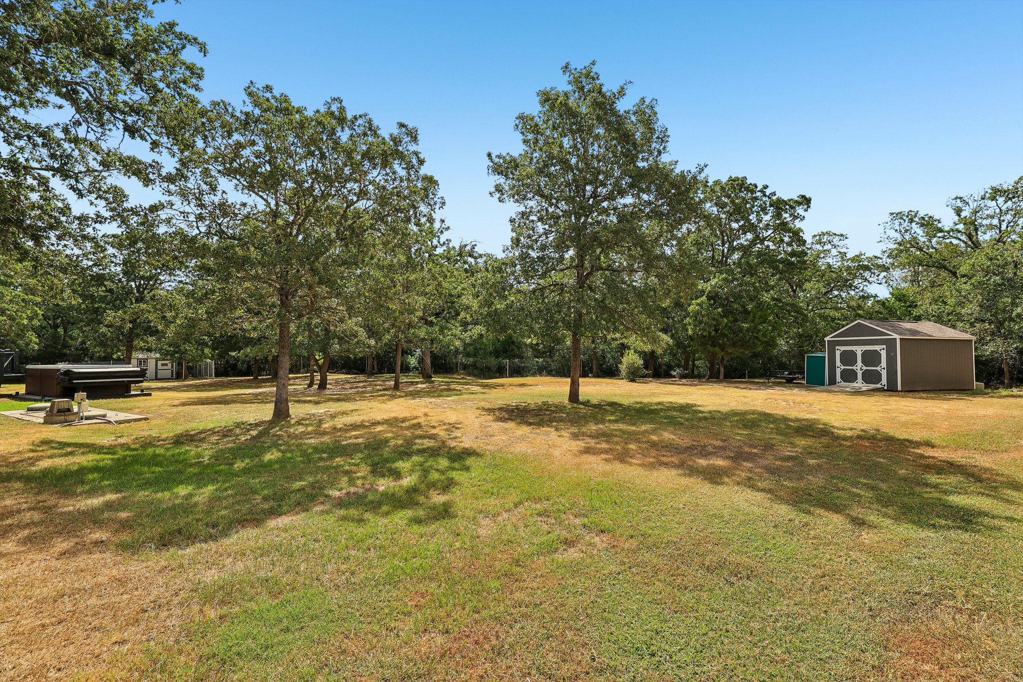 main property photo 33