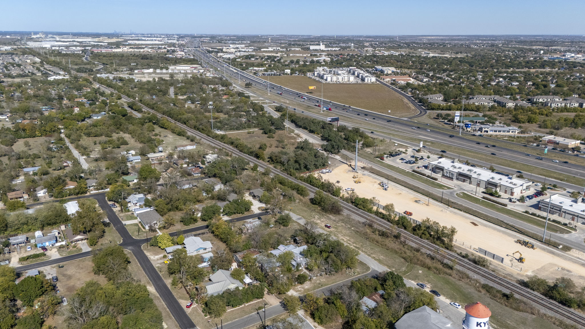 main property photo 10