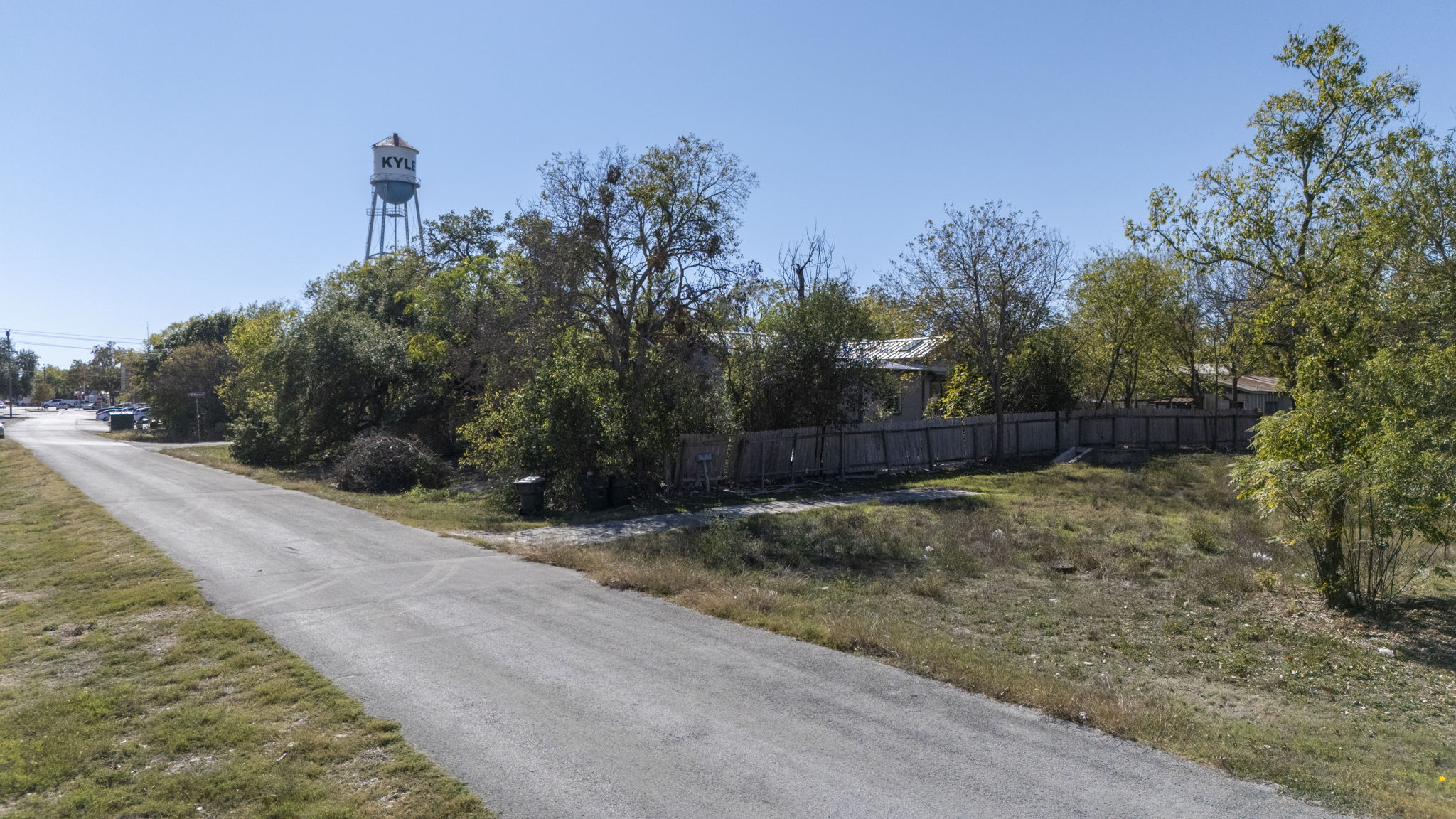 main property photo 18