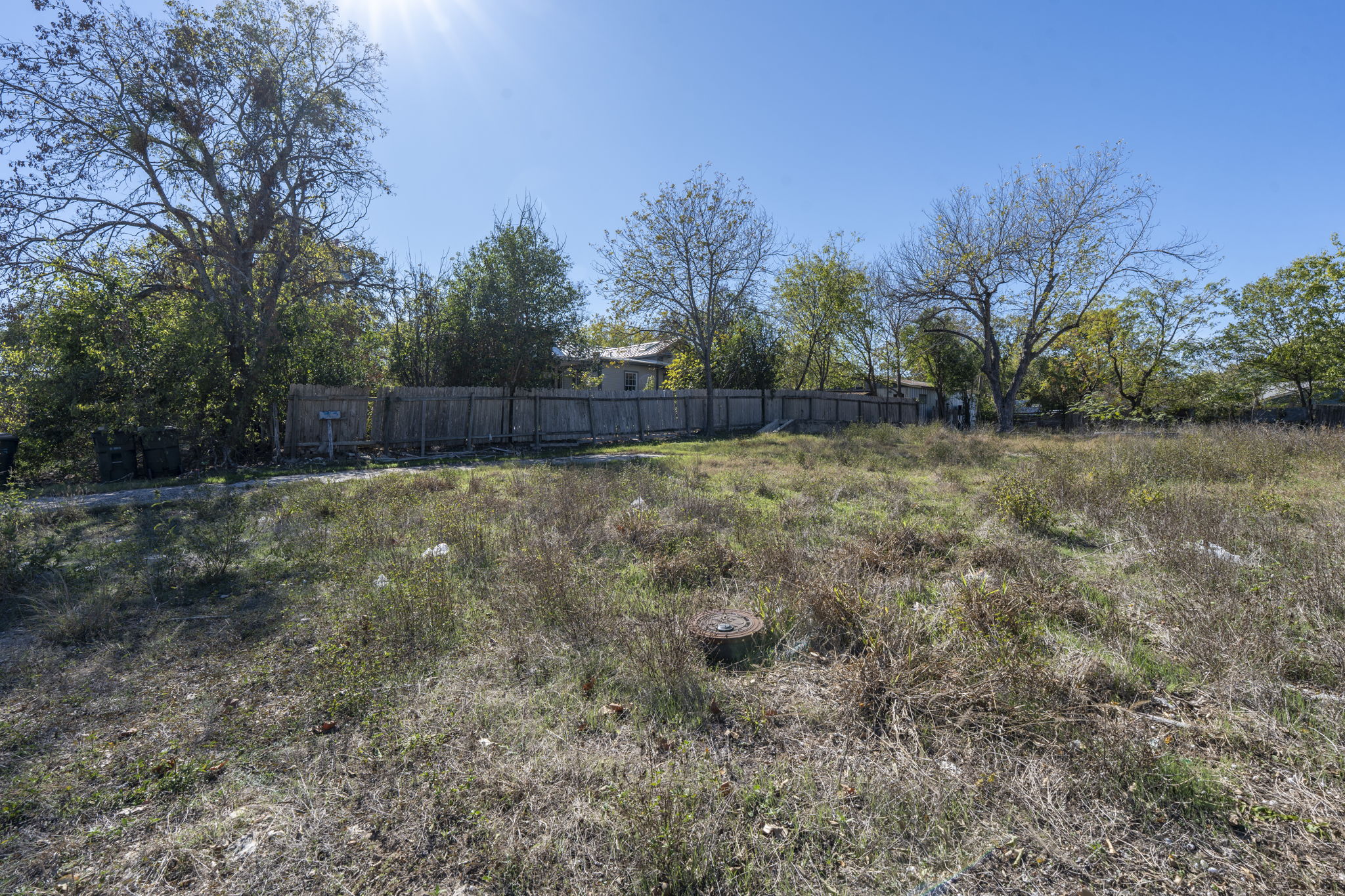 main property photo 20
