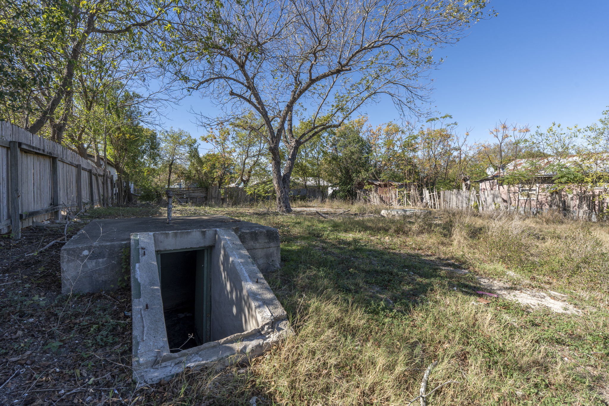 main property photo 22