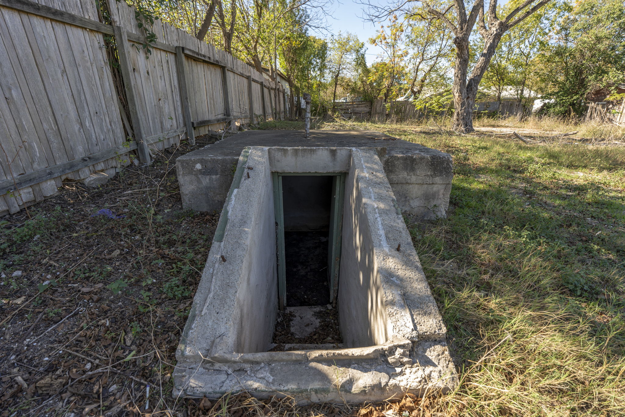 main property photo 23