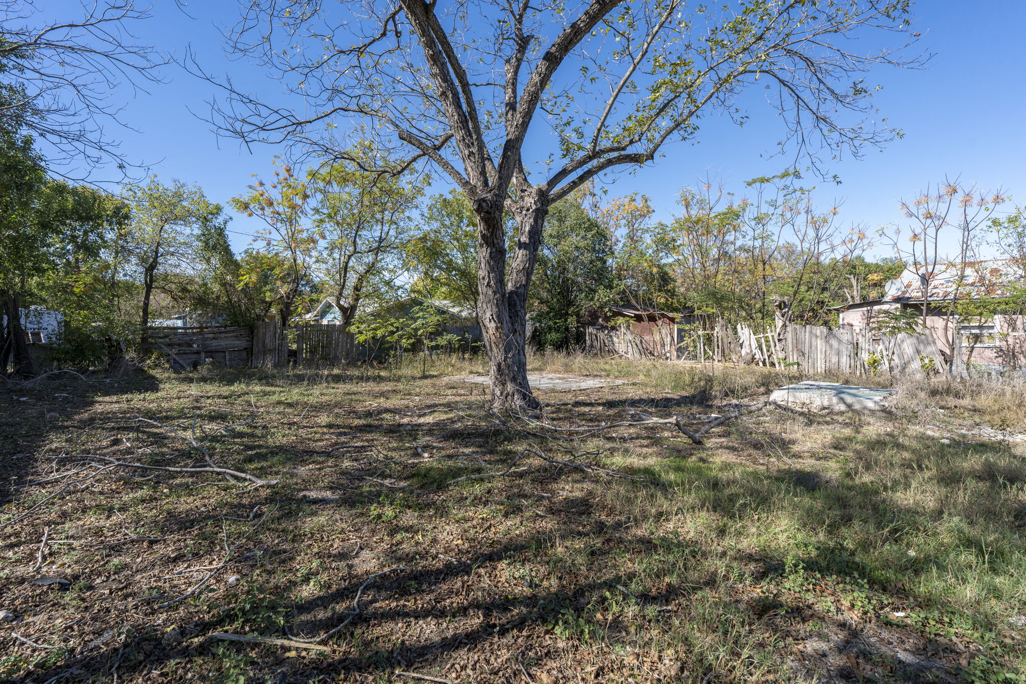 main property photo 24