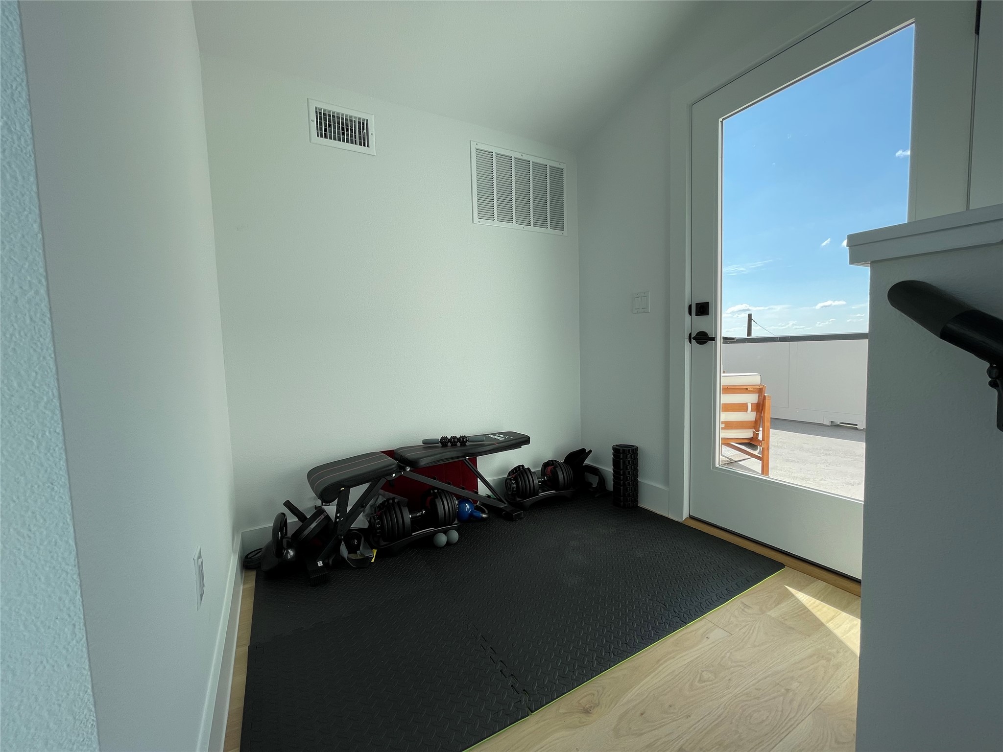 main property photo 24