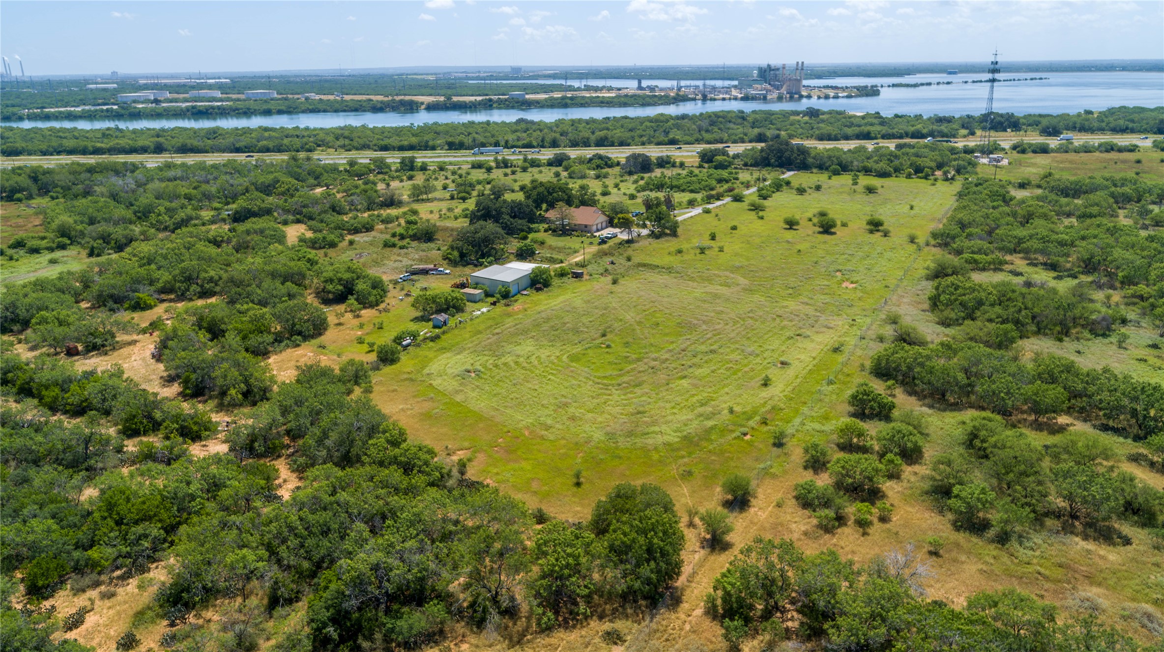main property photo 13