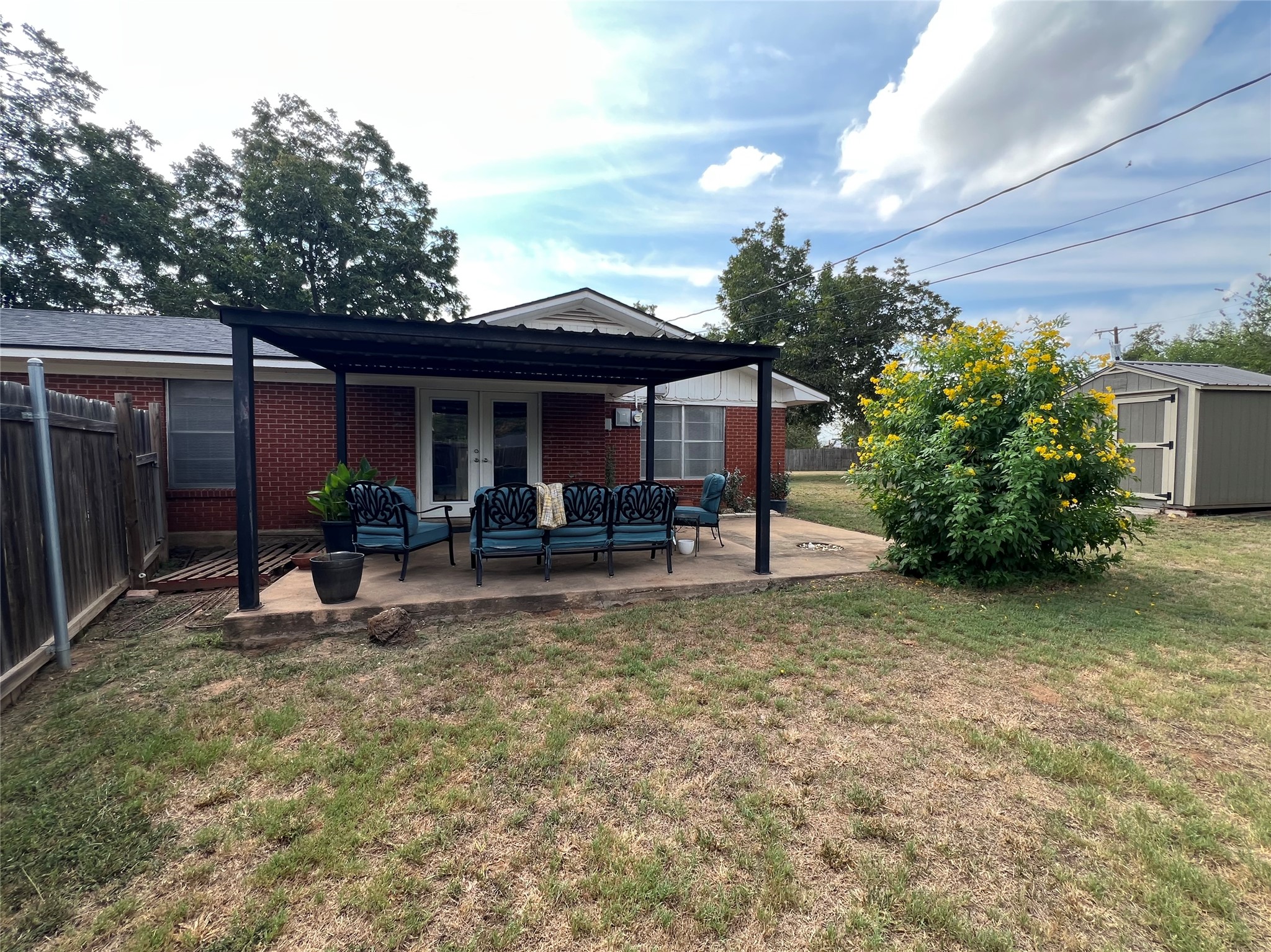 main property photo 18