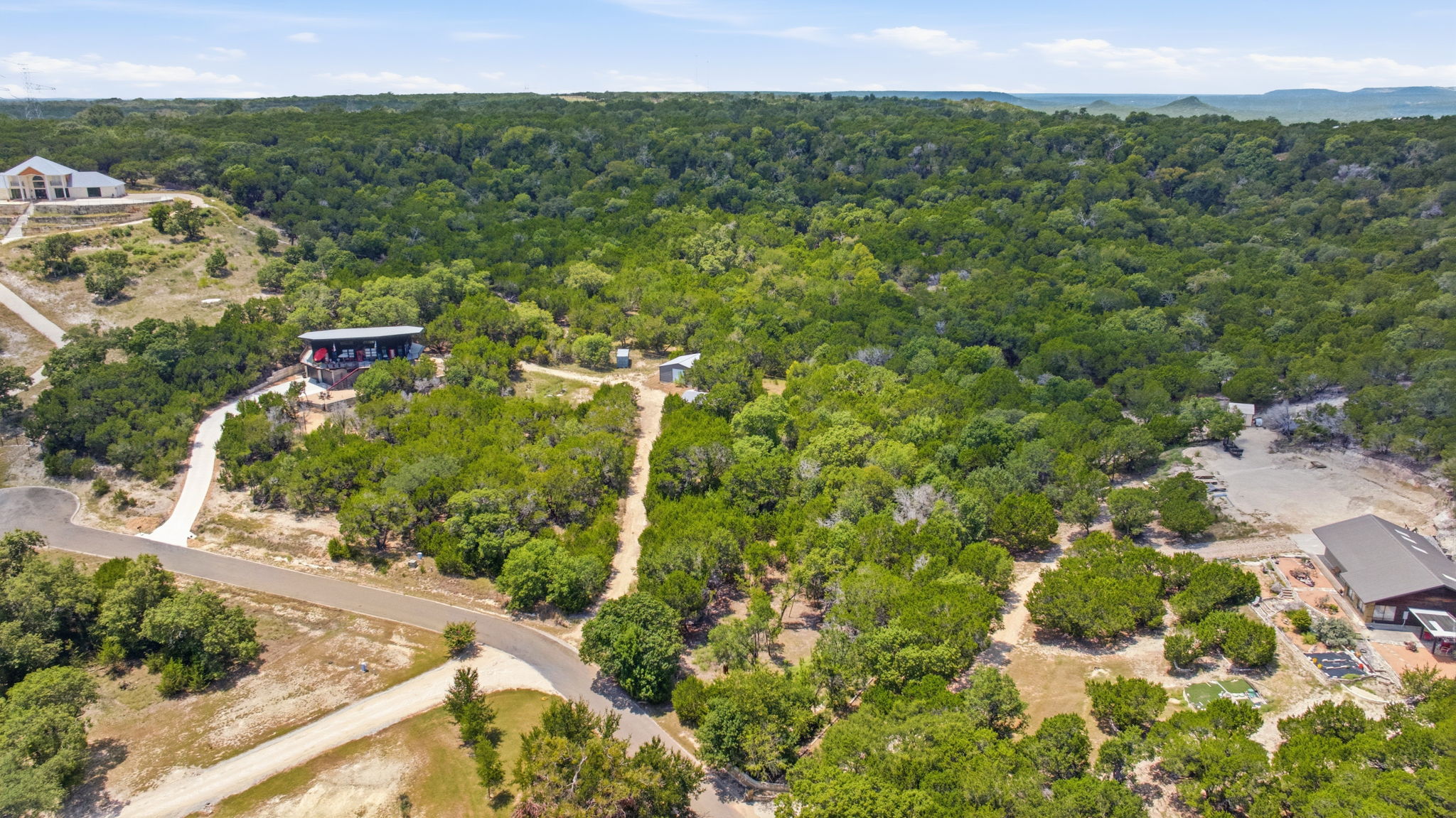 main property photo 11