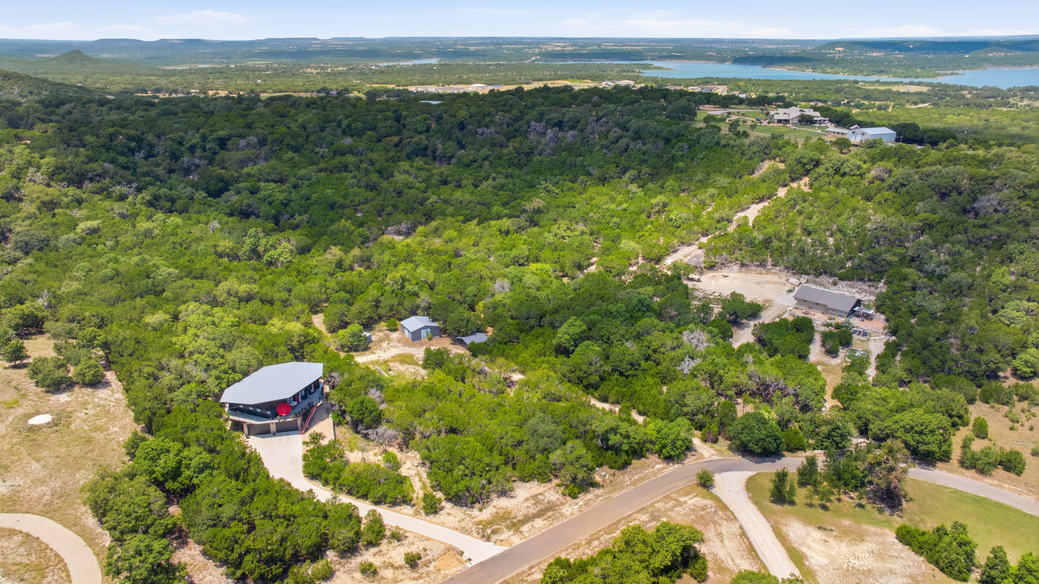 main property photo 13