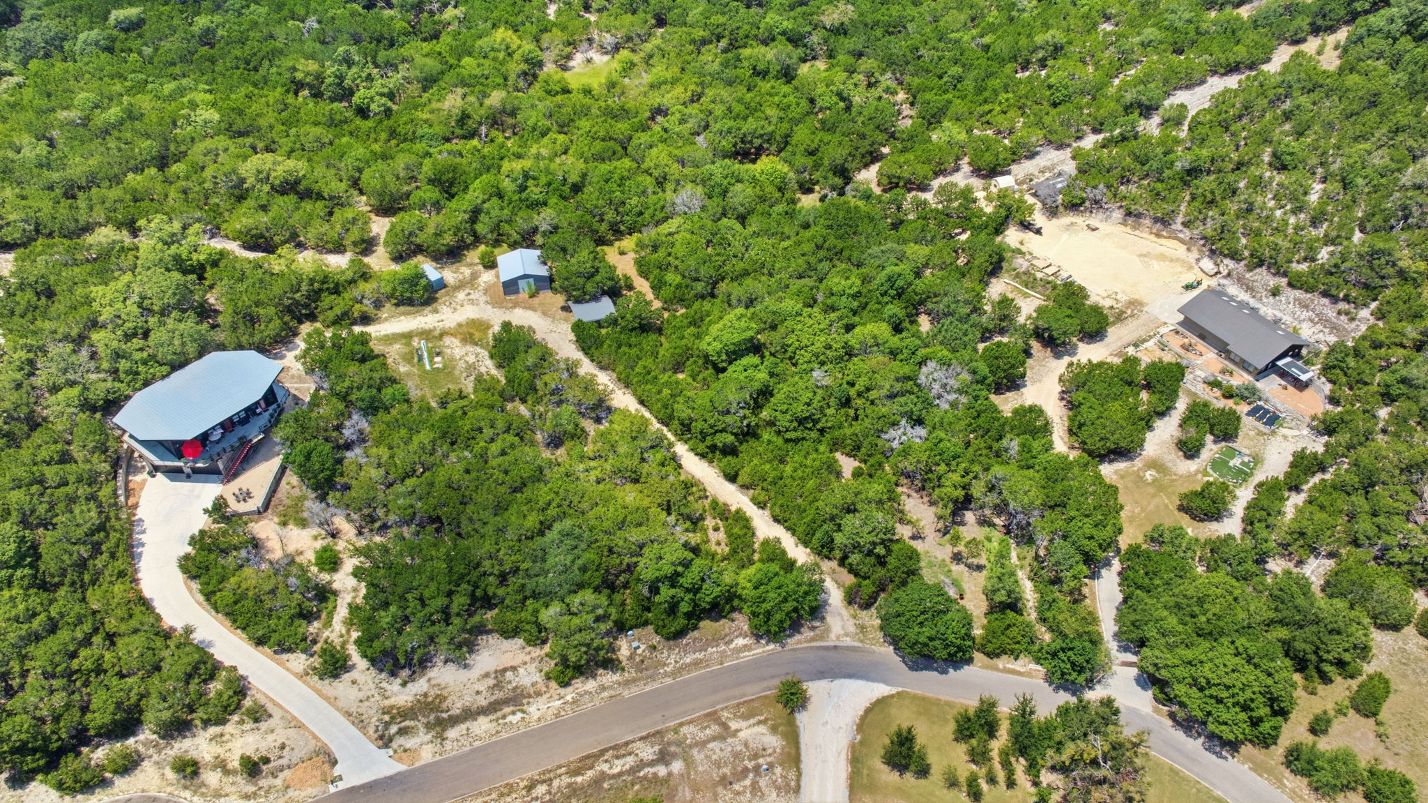 main property photo 19