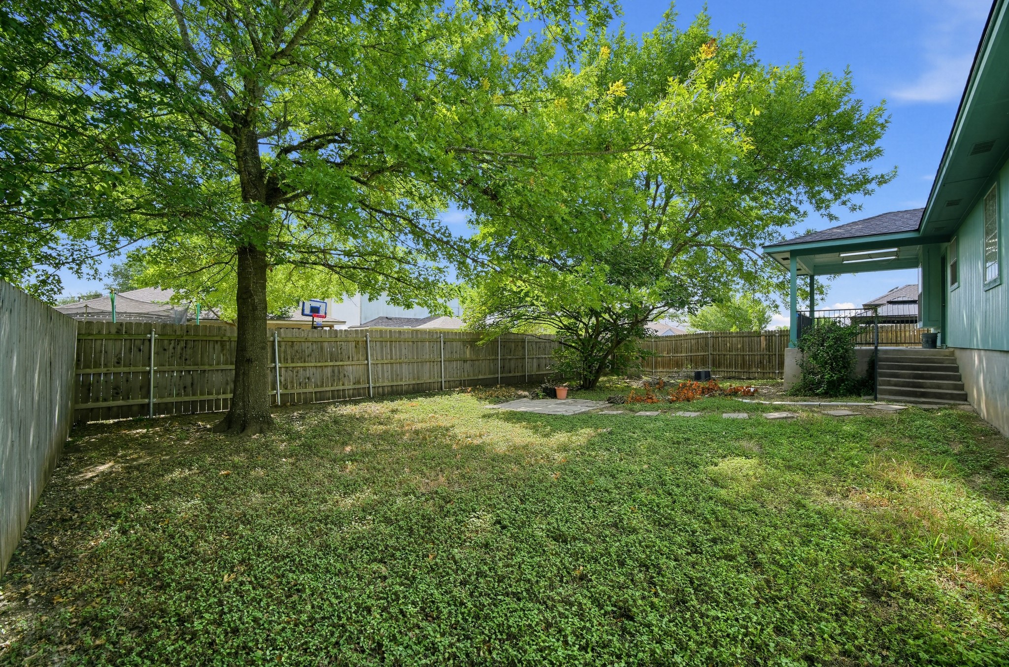 main property photo 31