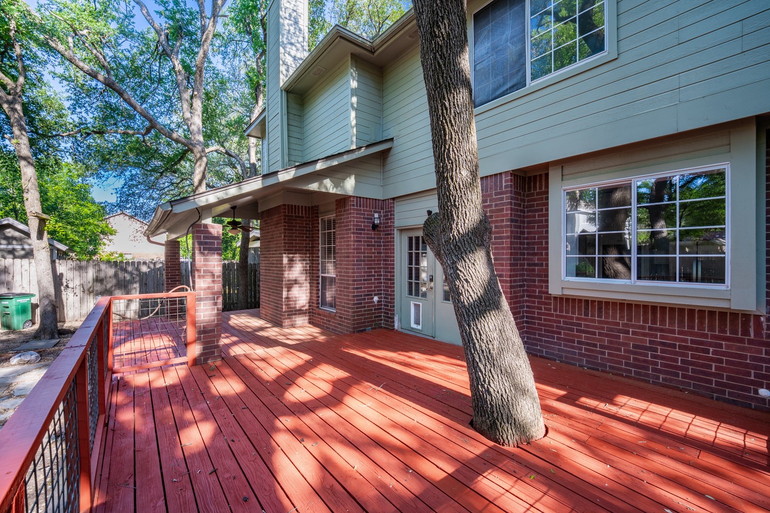 main property photo 28