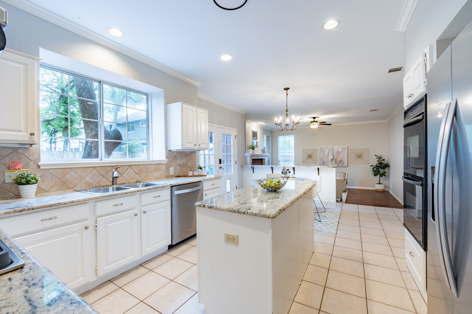main property photo 9