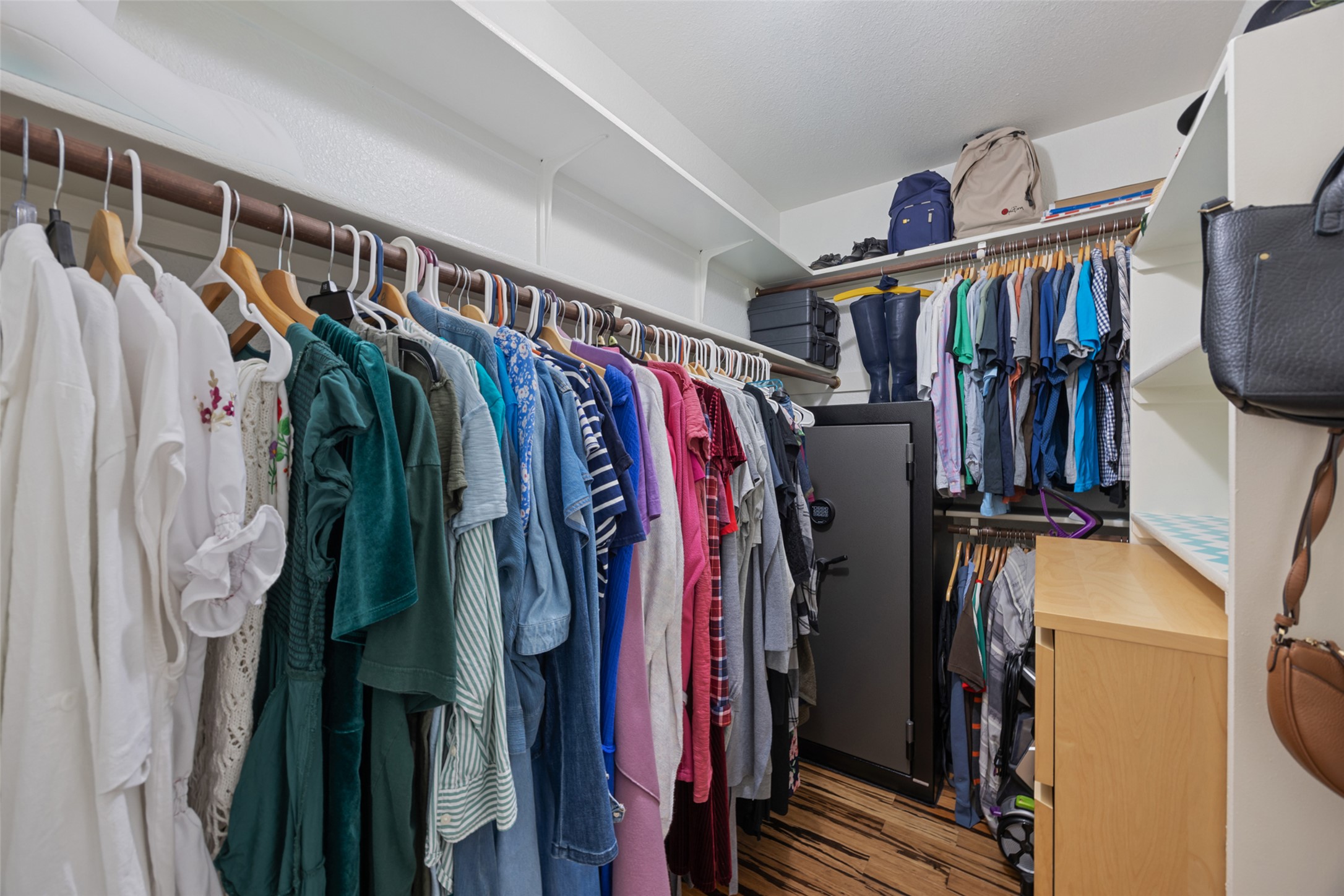main property photo 15