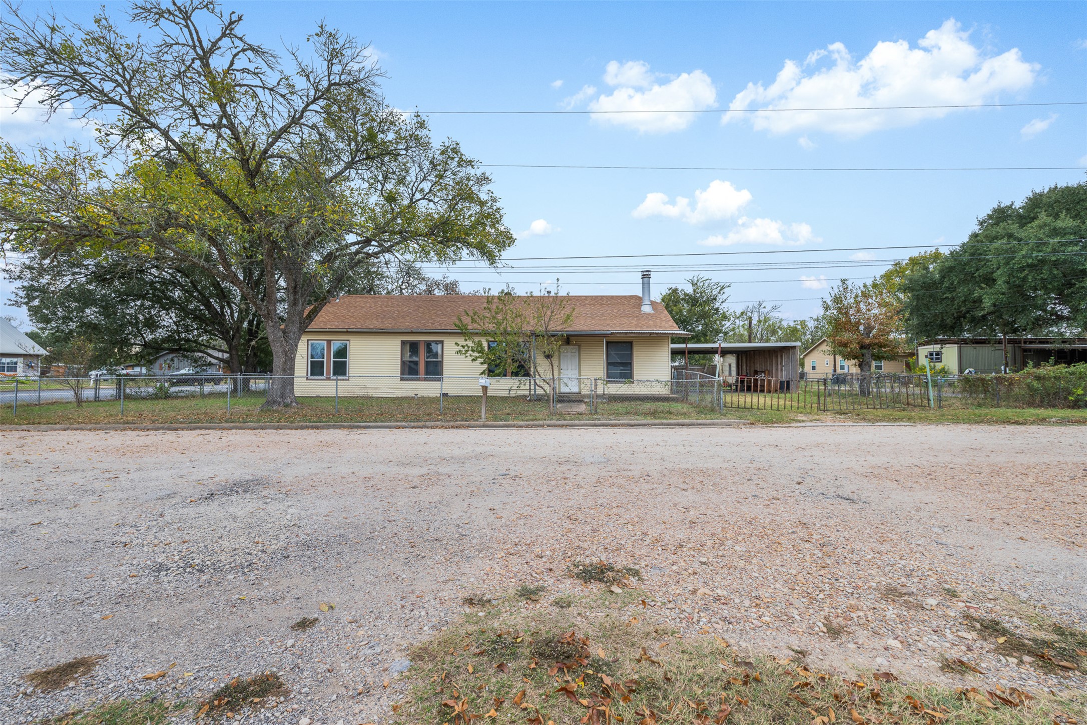 main property photo 19