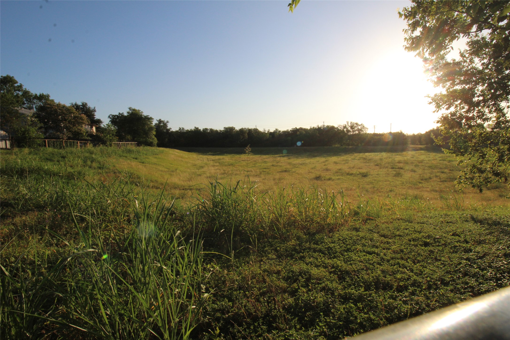 main property photo 6