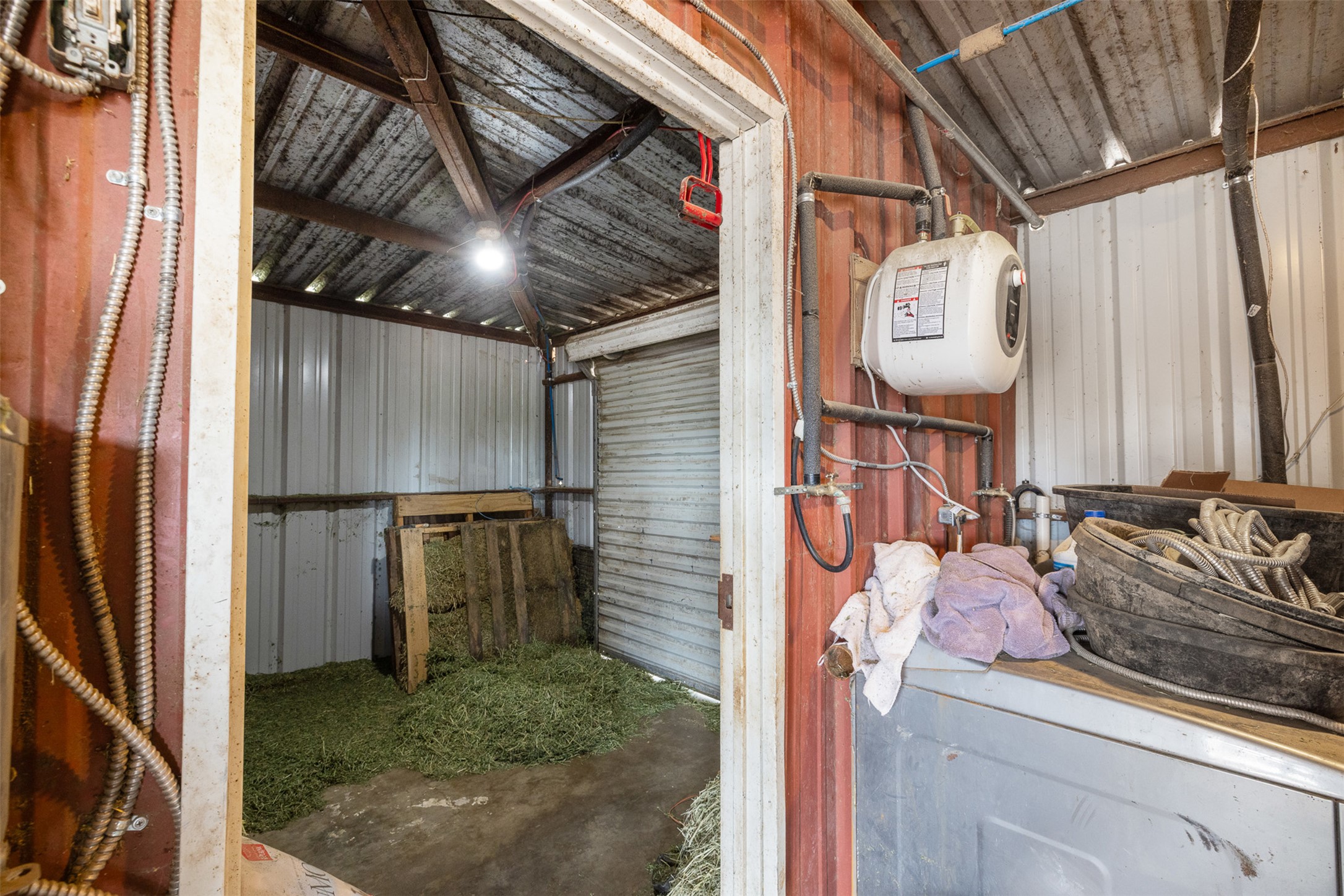 main property photo 32