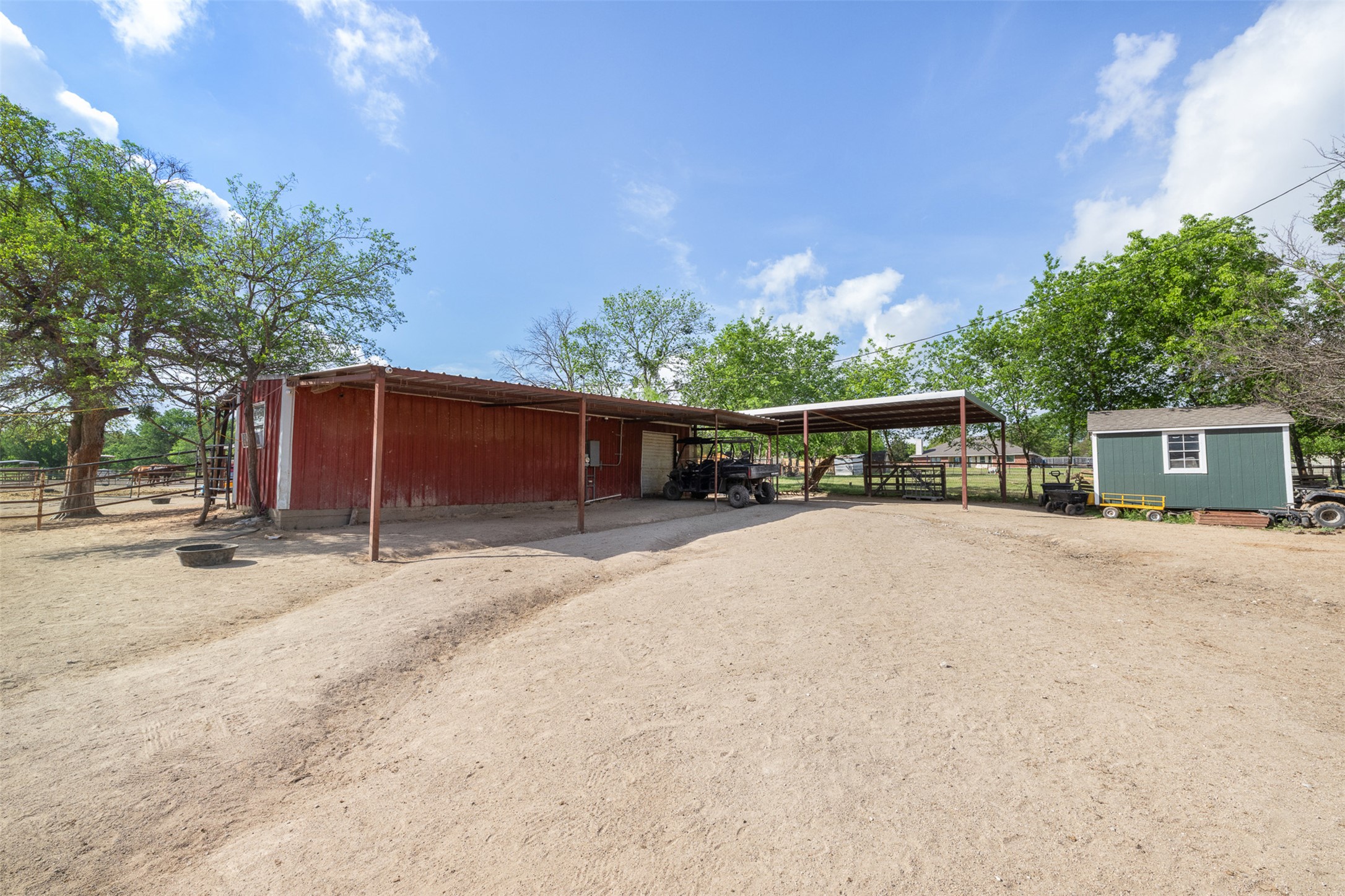 main property photo 35