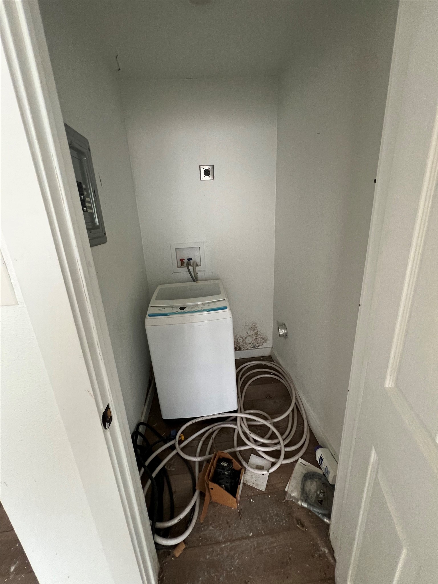 main property photo 12