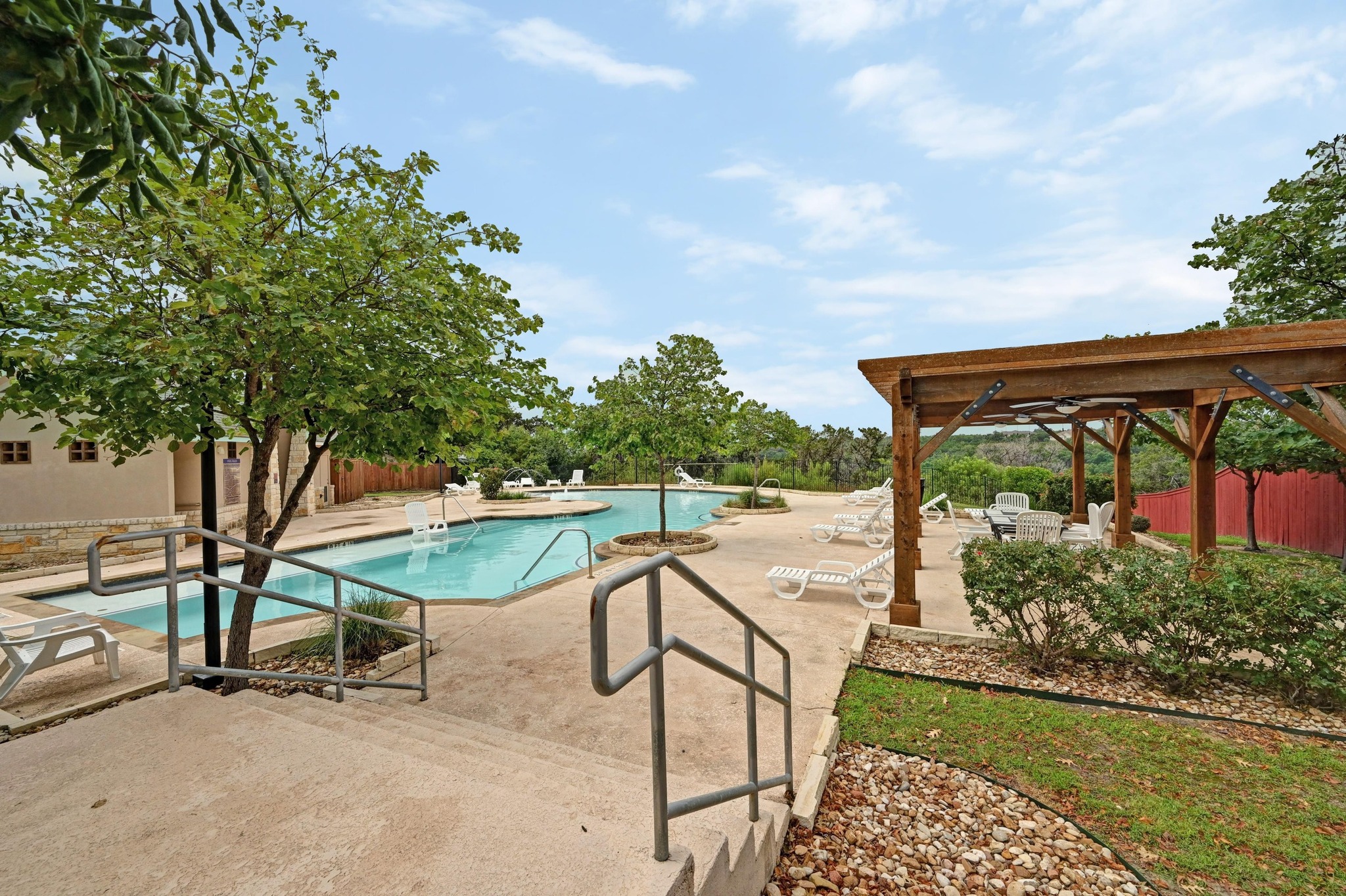 main property photo 26