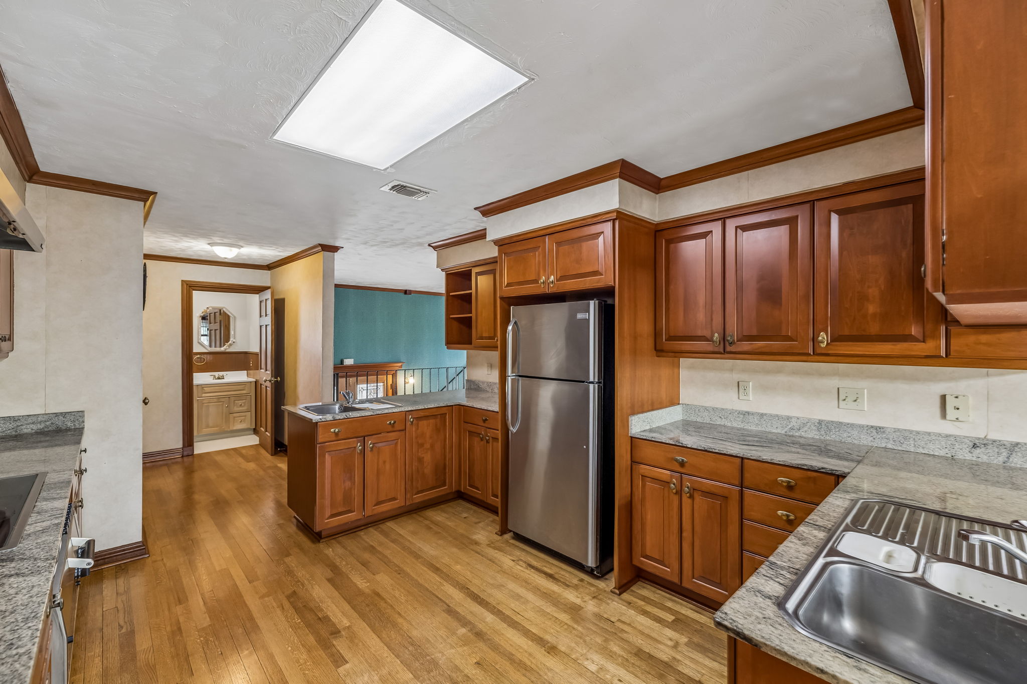 main property photo 13