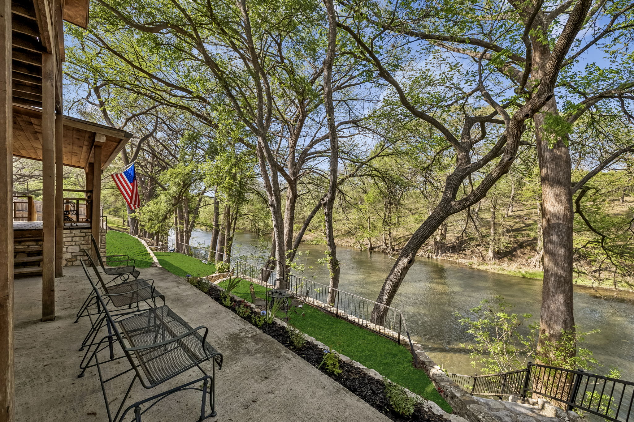 main property photo 29