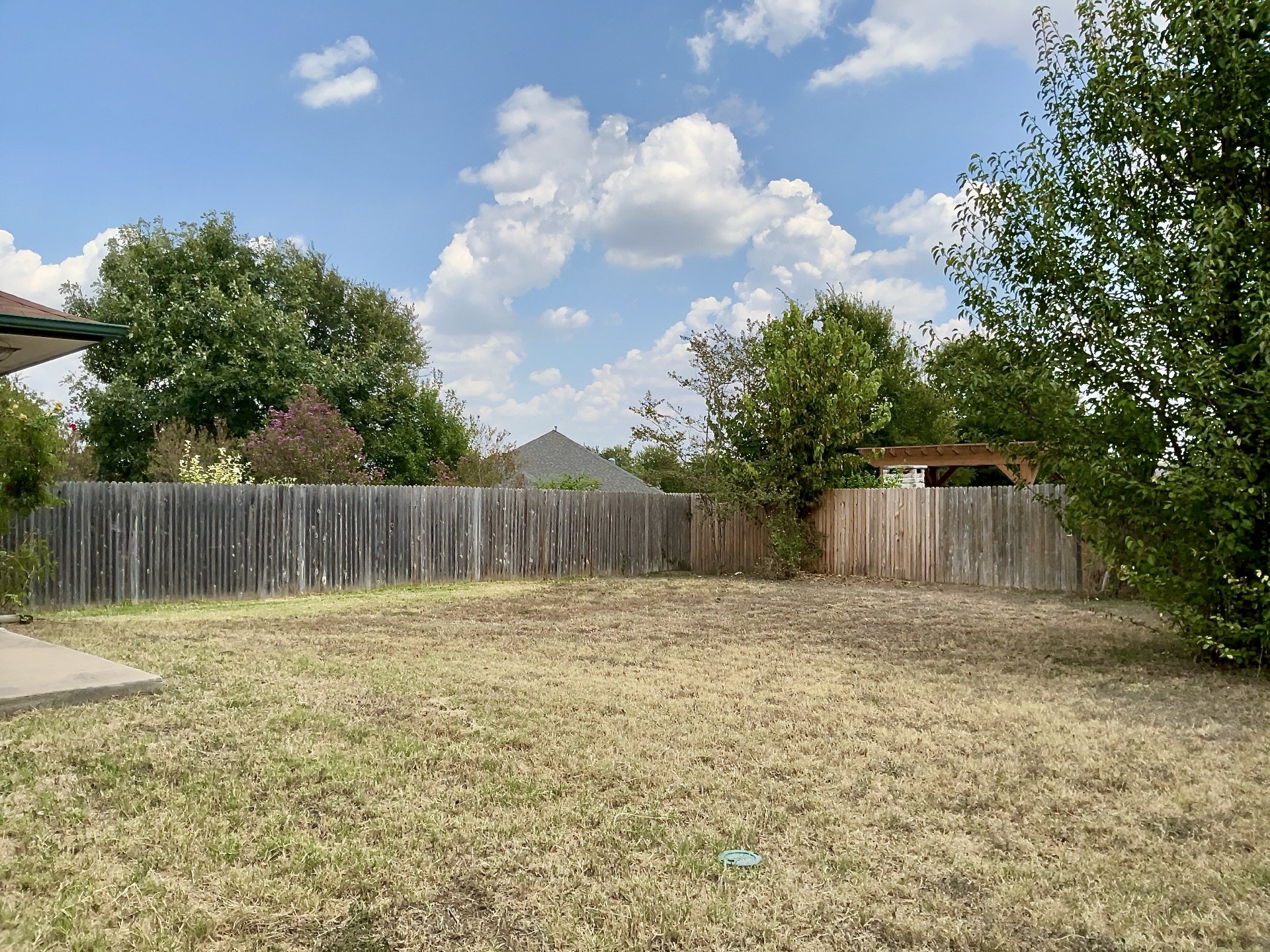 main property photo 24