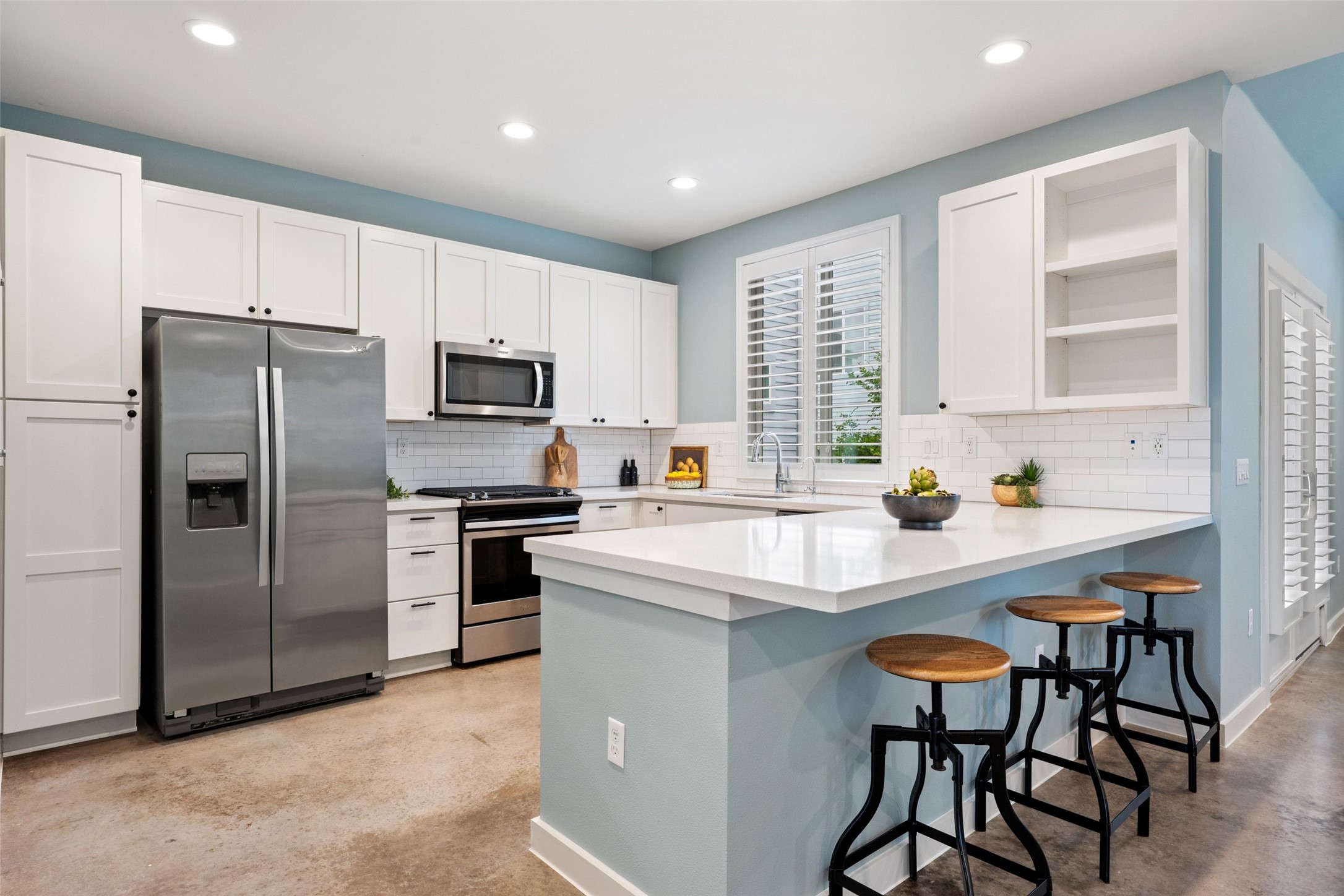 main property photo 20