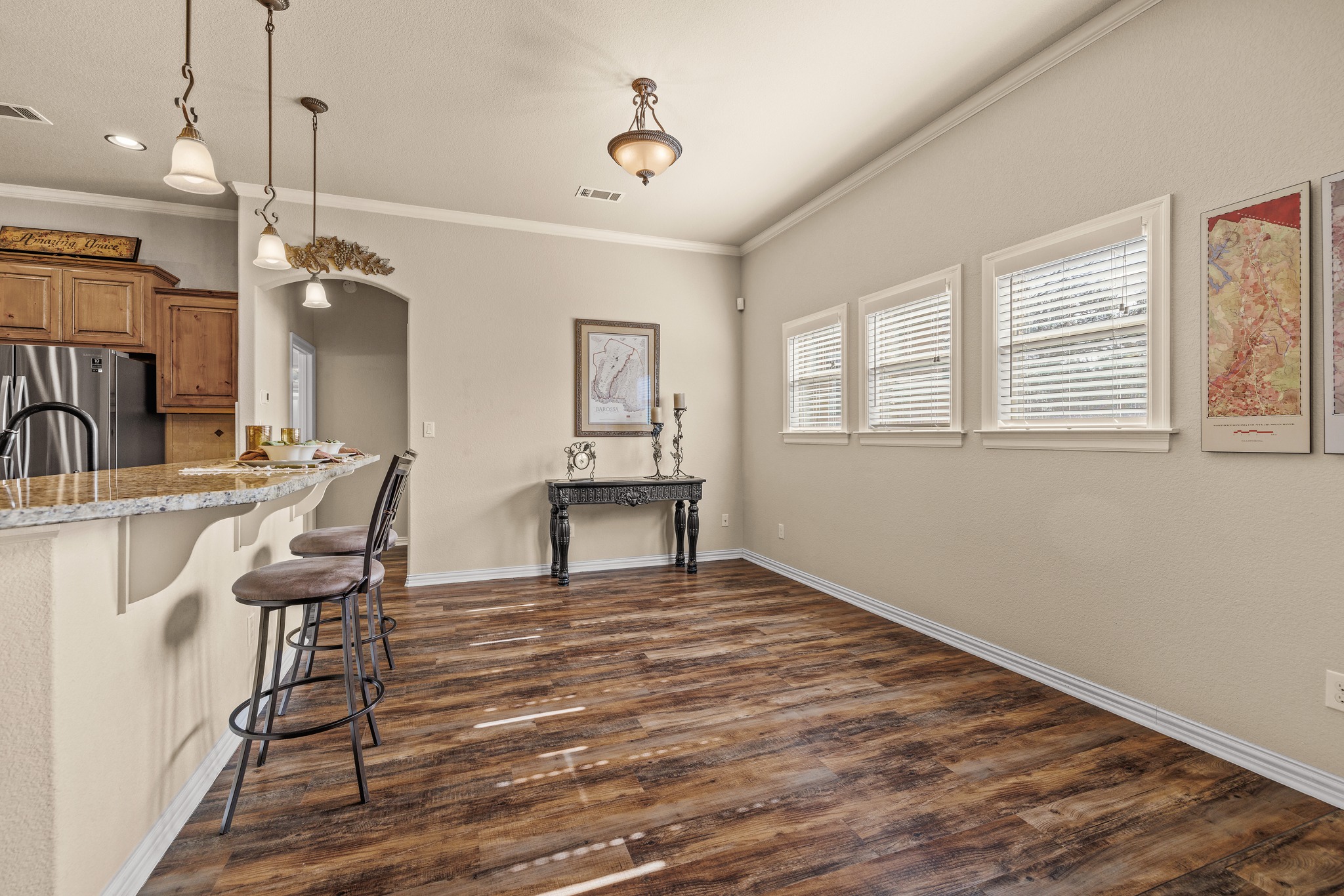 main property photo 19
