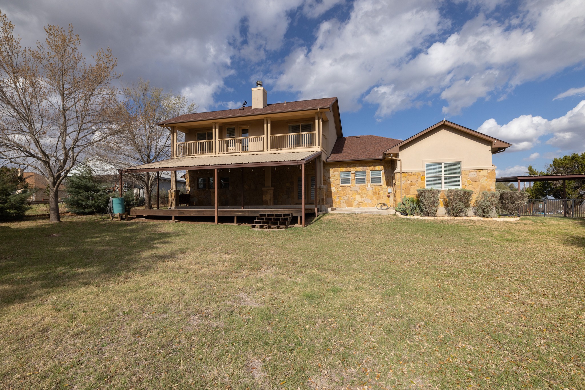 main property photo 37