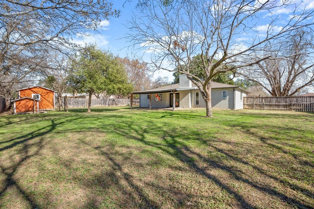 main property photo 23