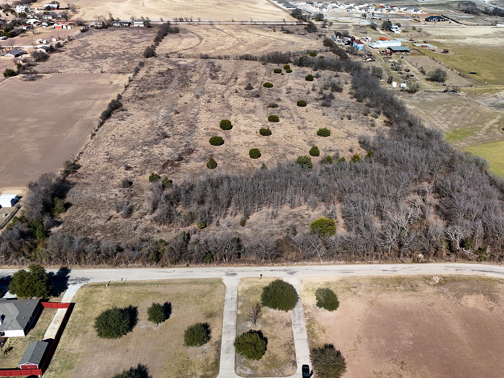 main property photo 22