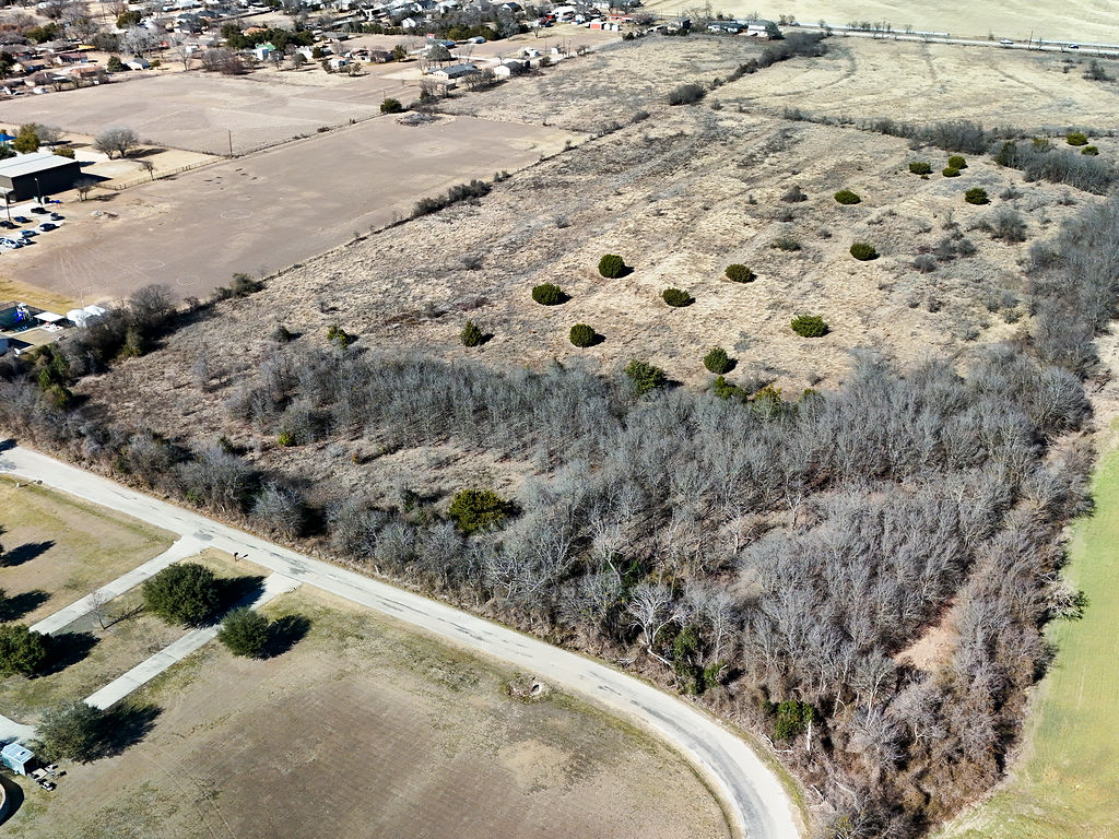main property photo 23
