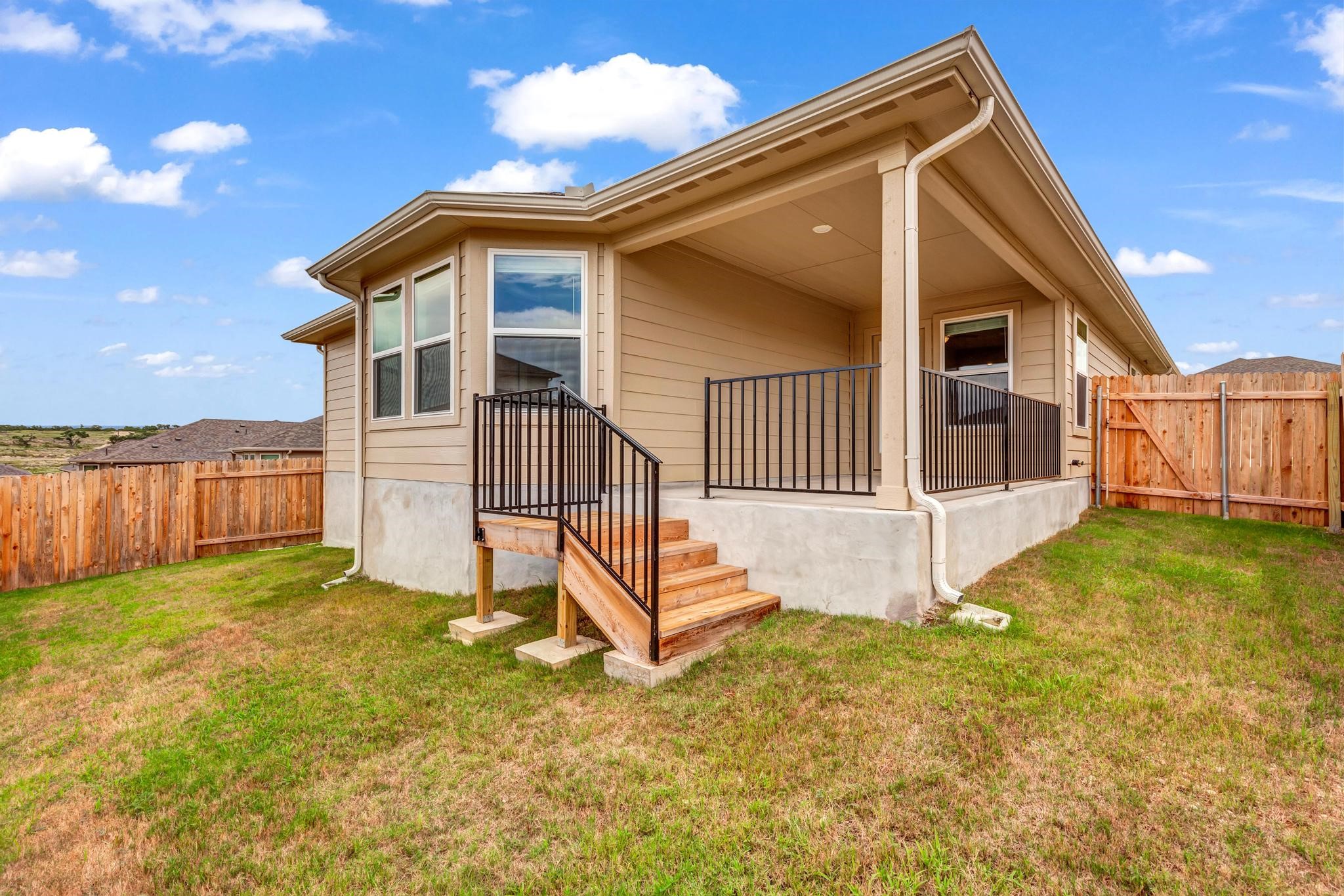 main property photo 33