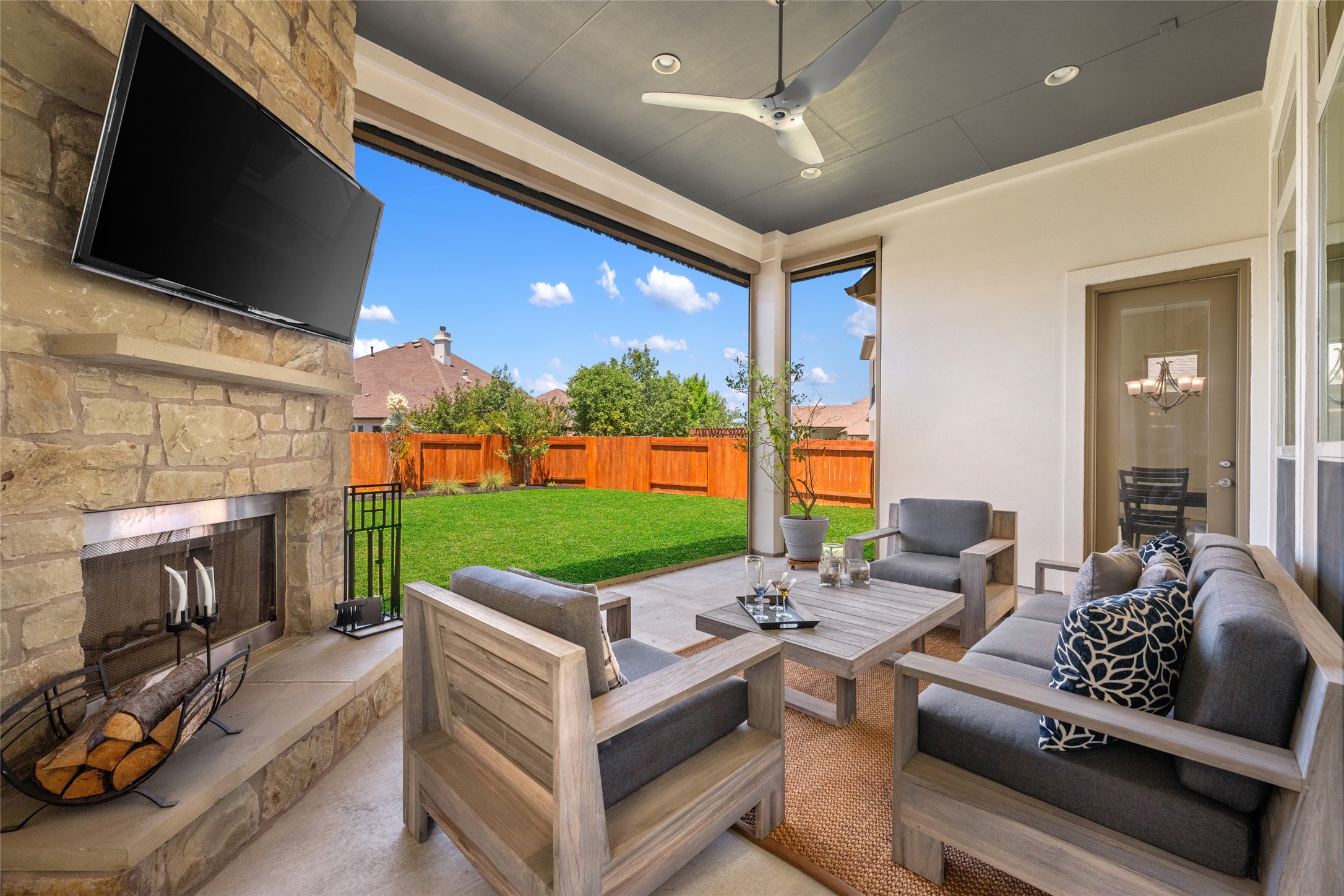 main property photo 31