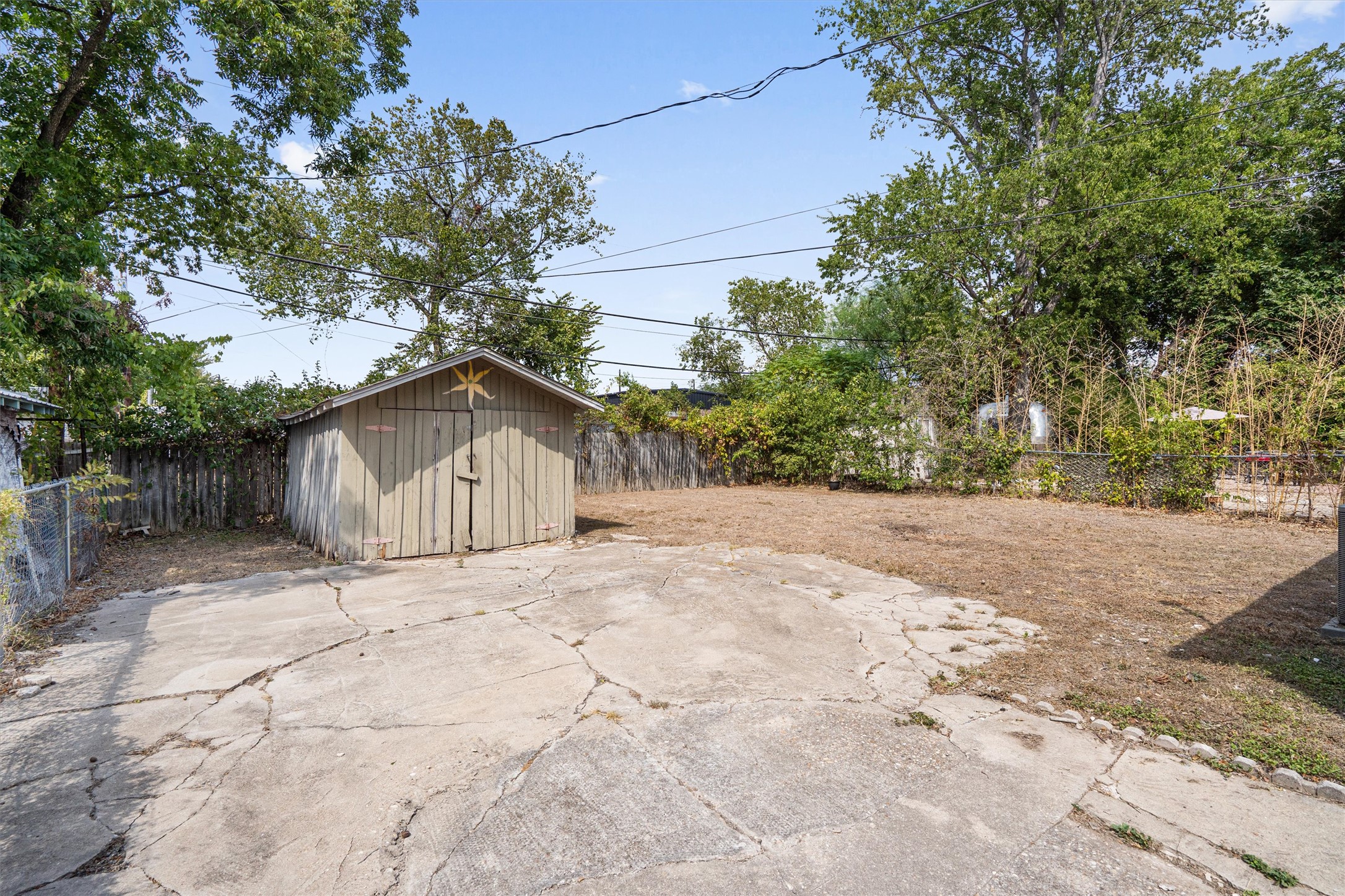 main property photo 15