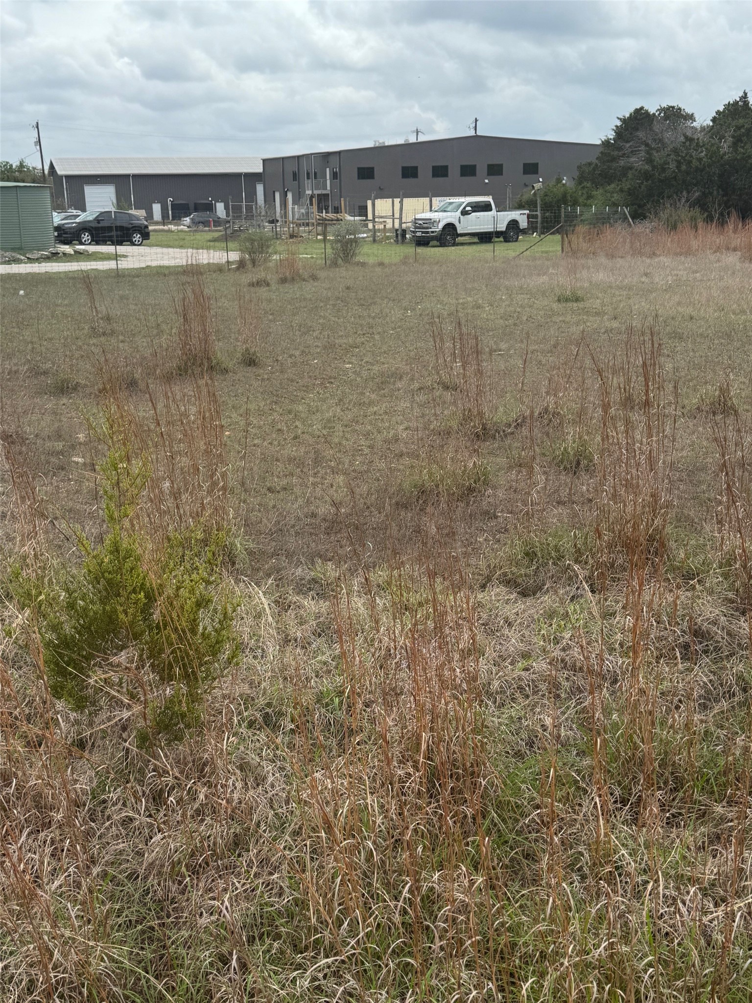 main property photo 3