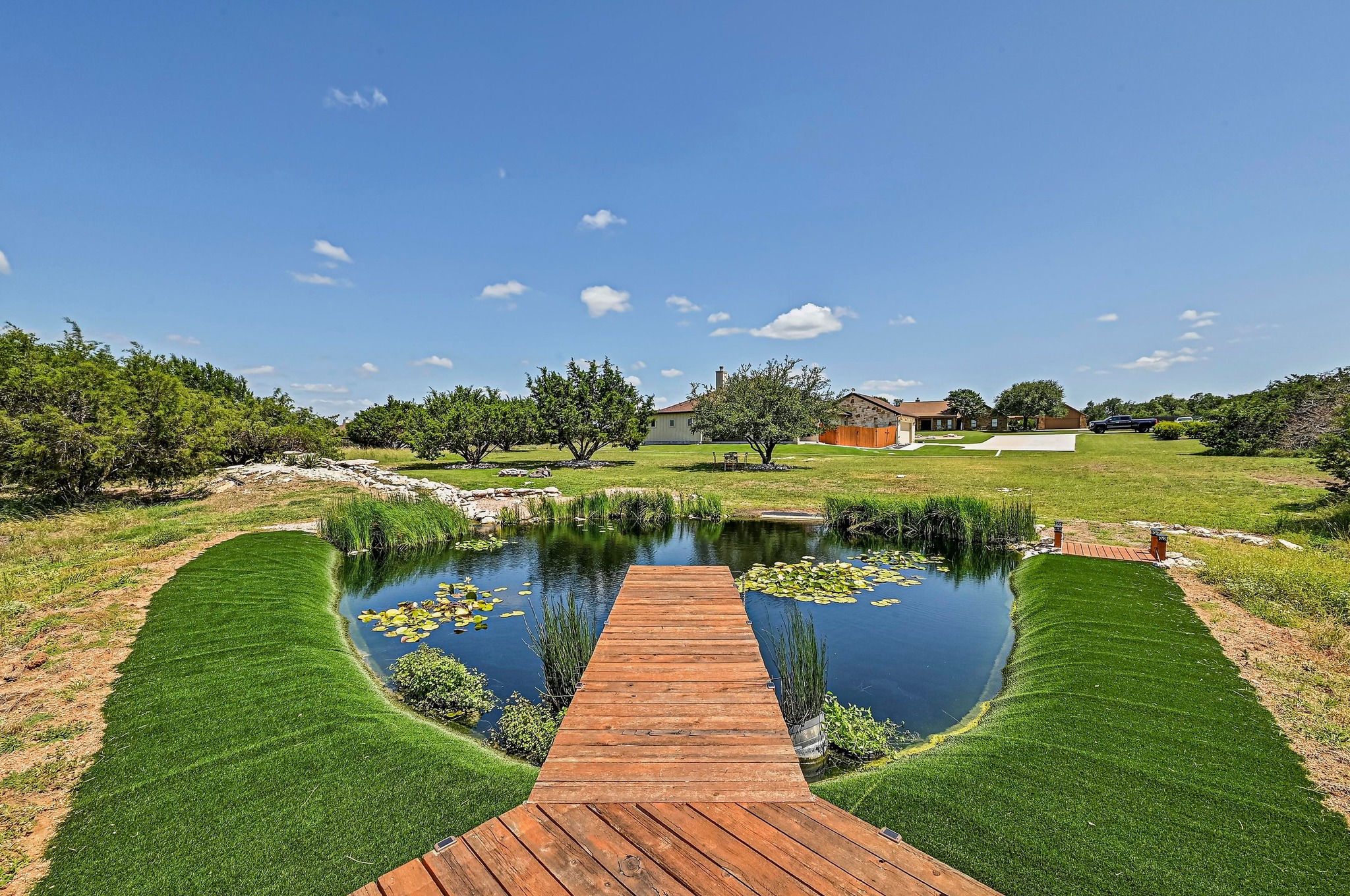 main property photo 33