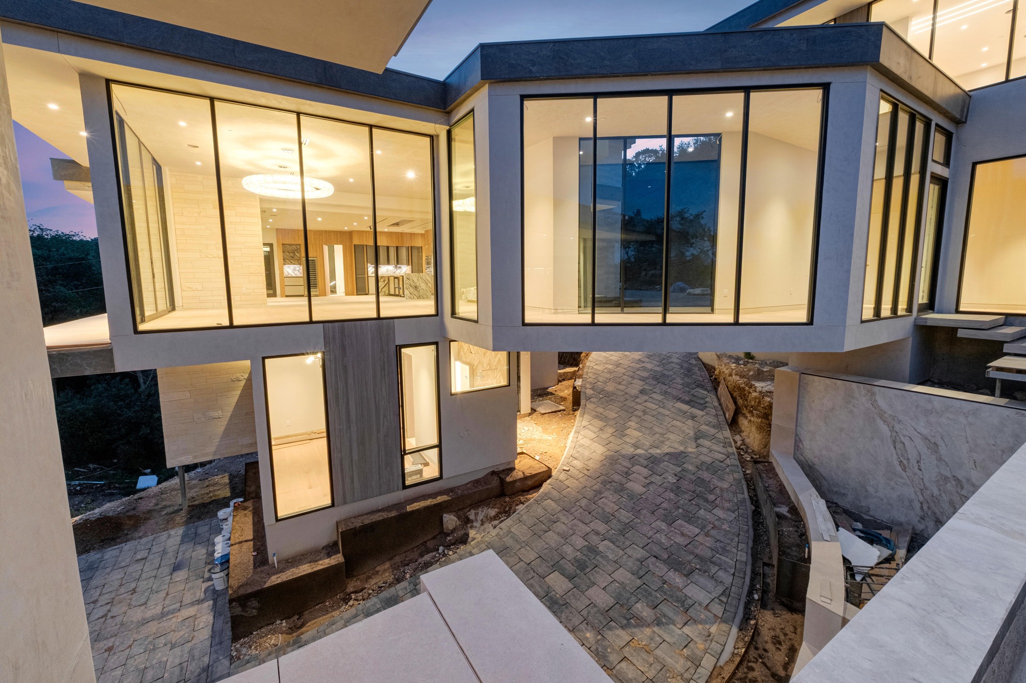 main property photo 19