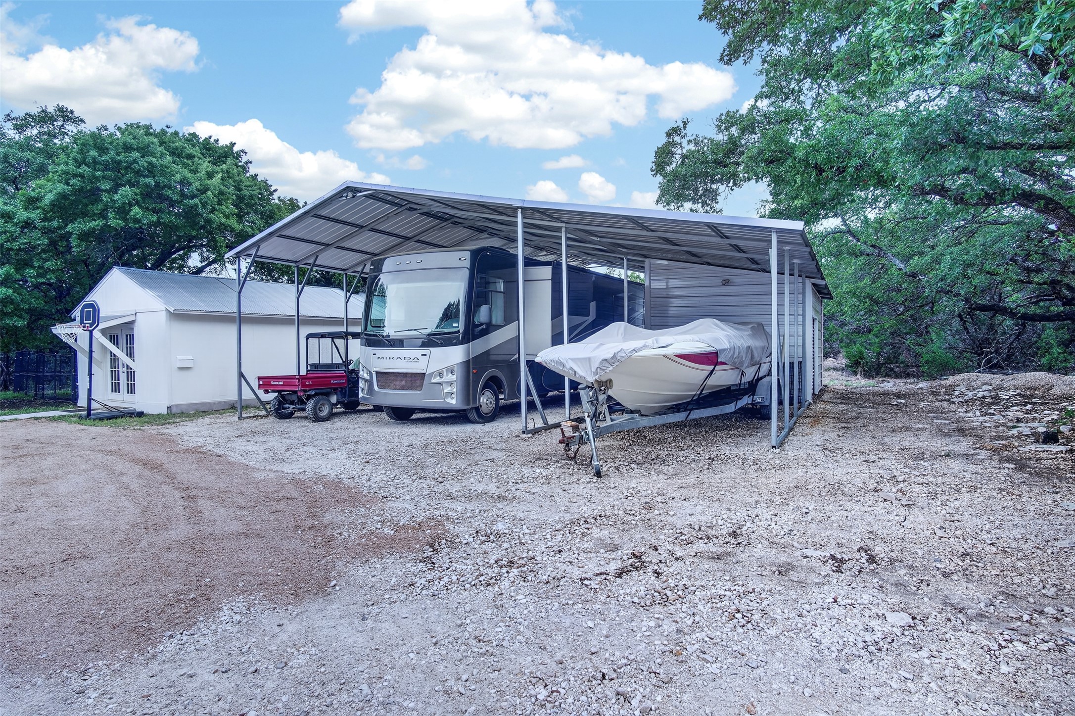 main property photo 31