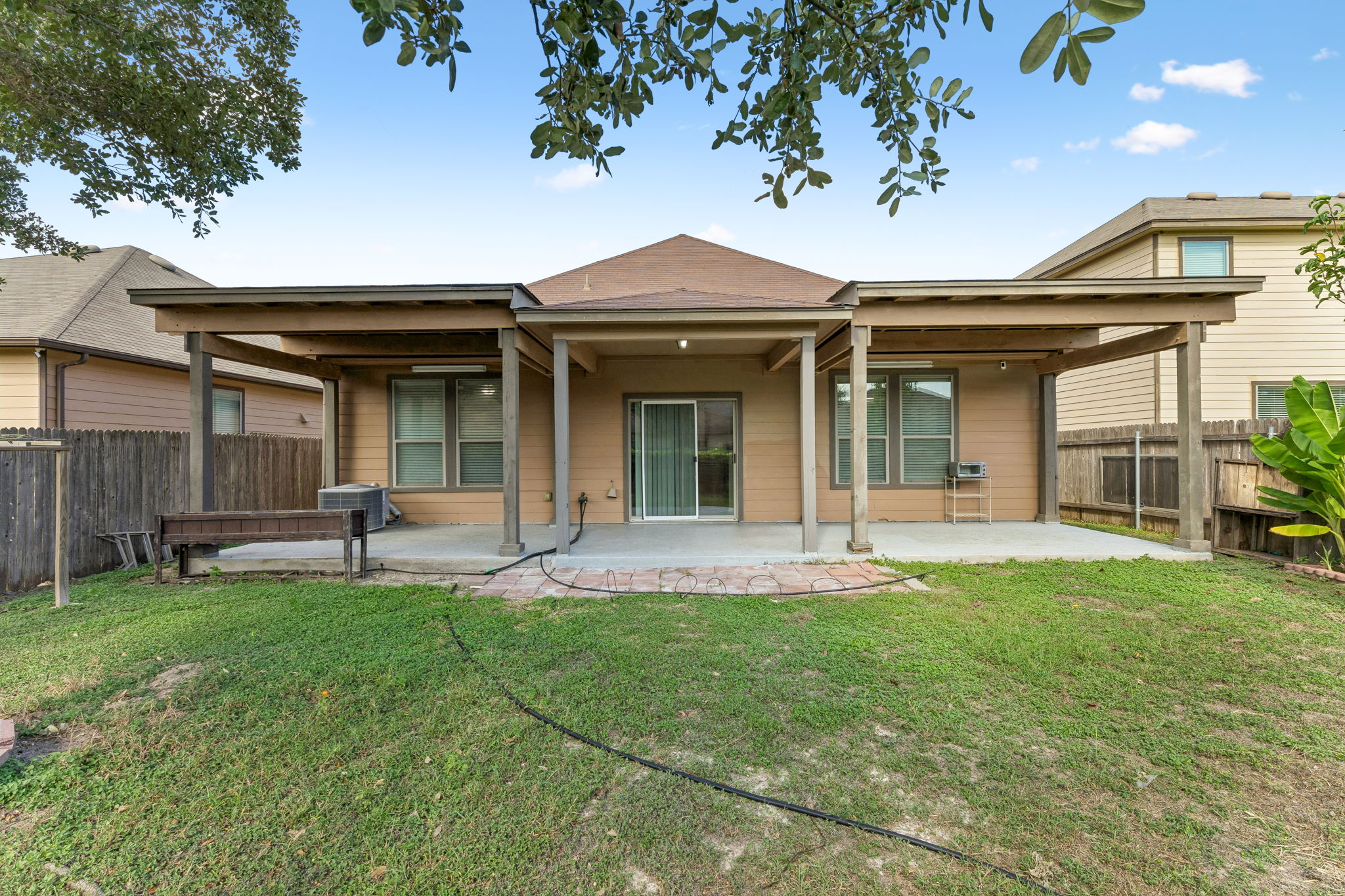 main property photo 22