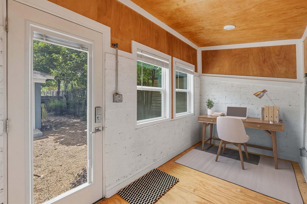 main property photo 20
