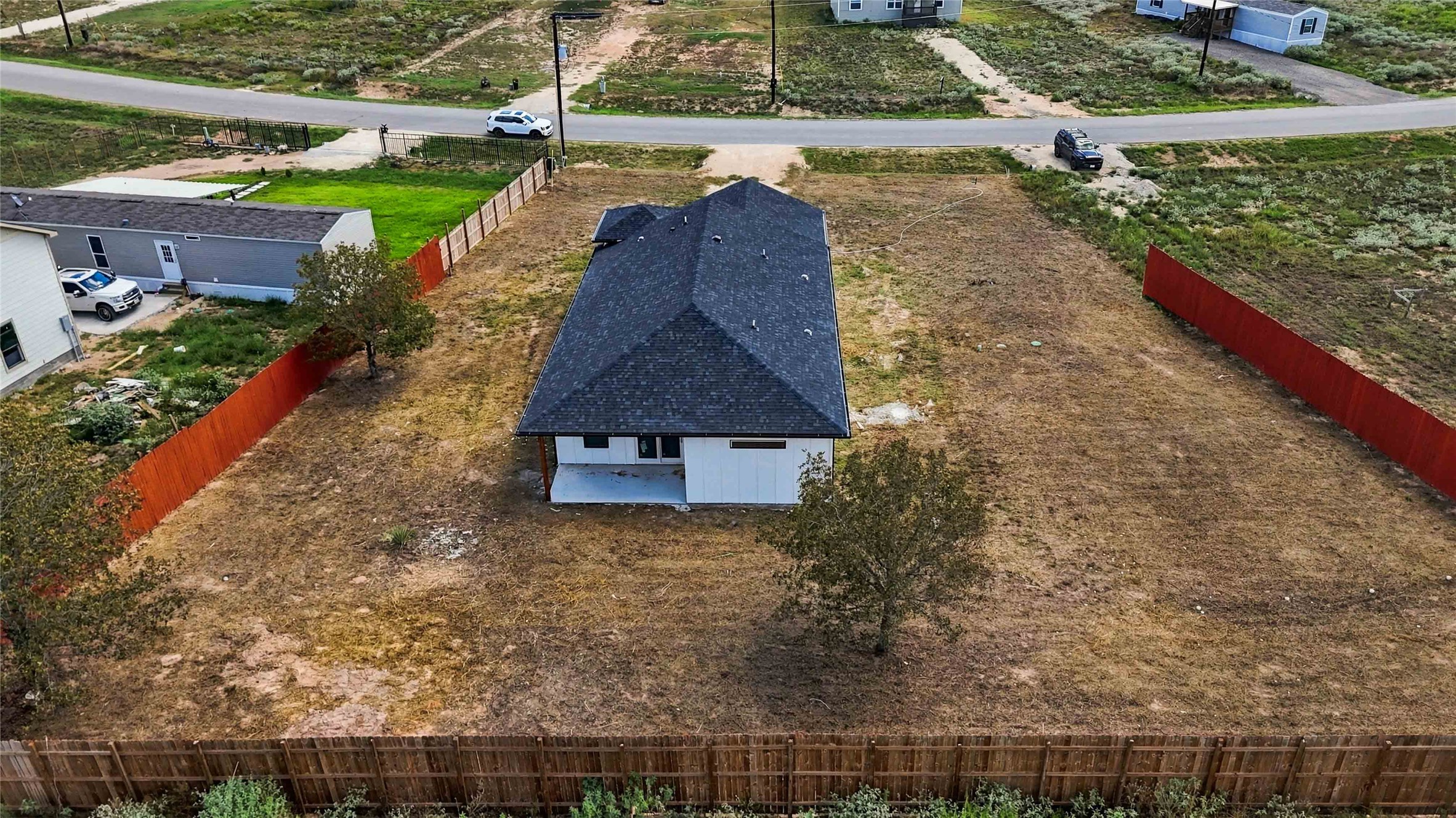 main property photo 26