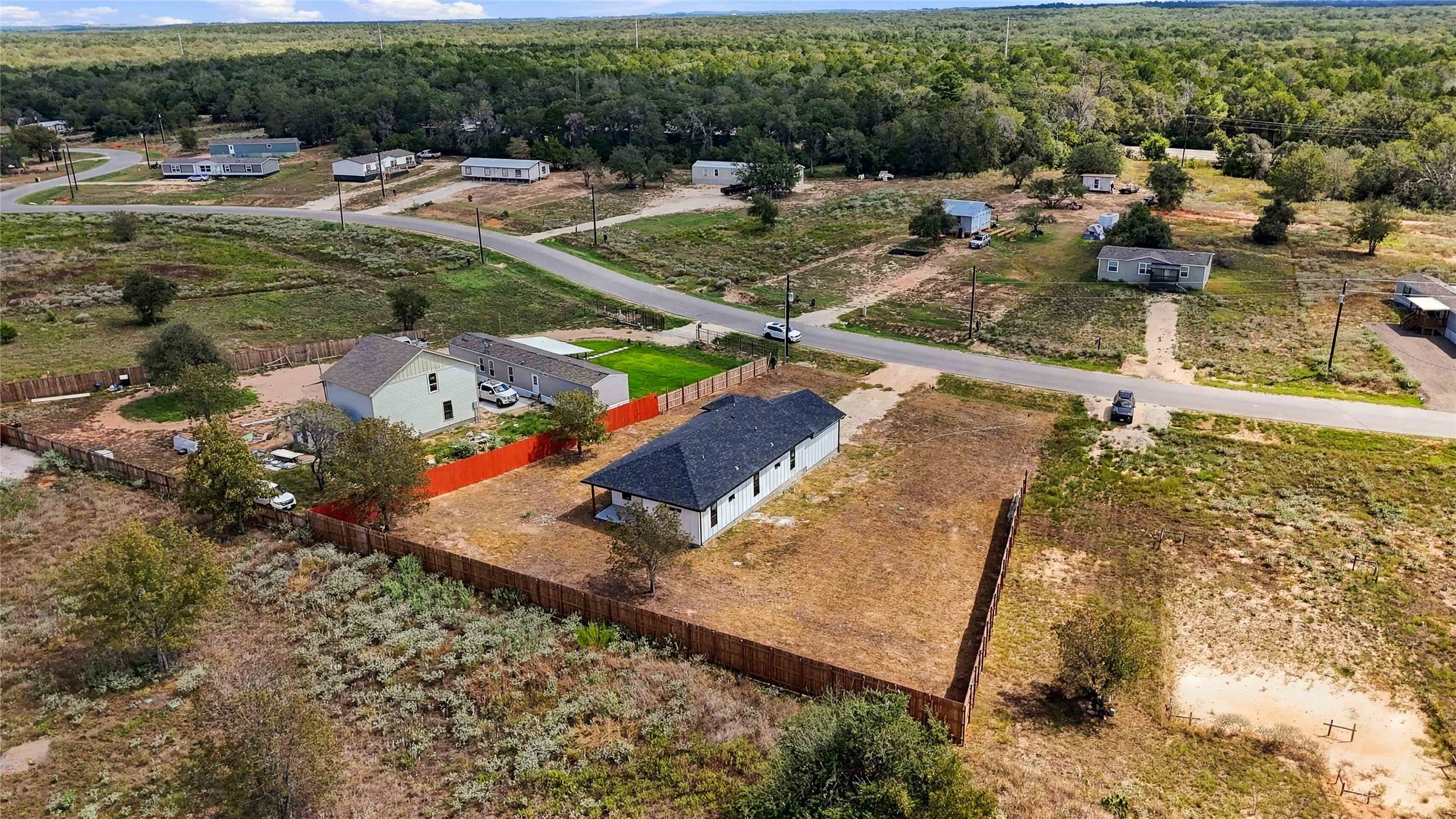 main property photo 29