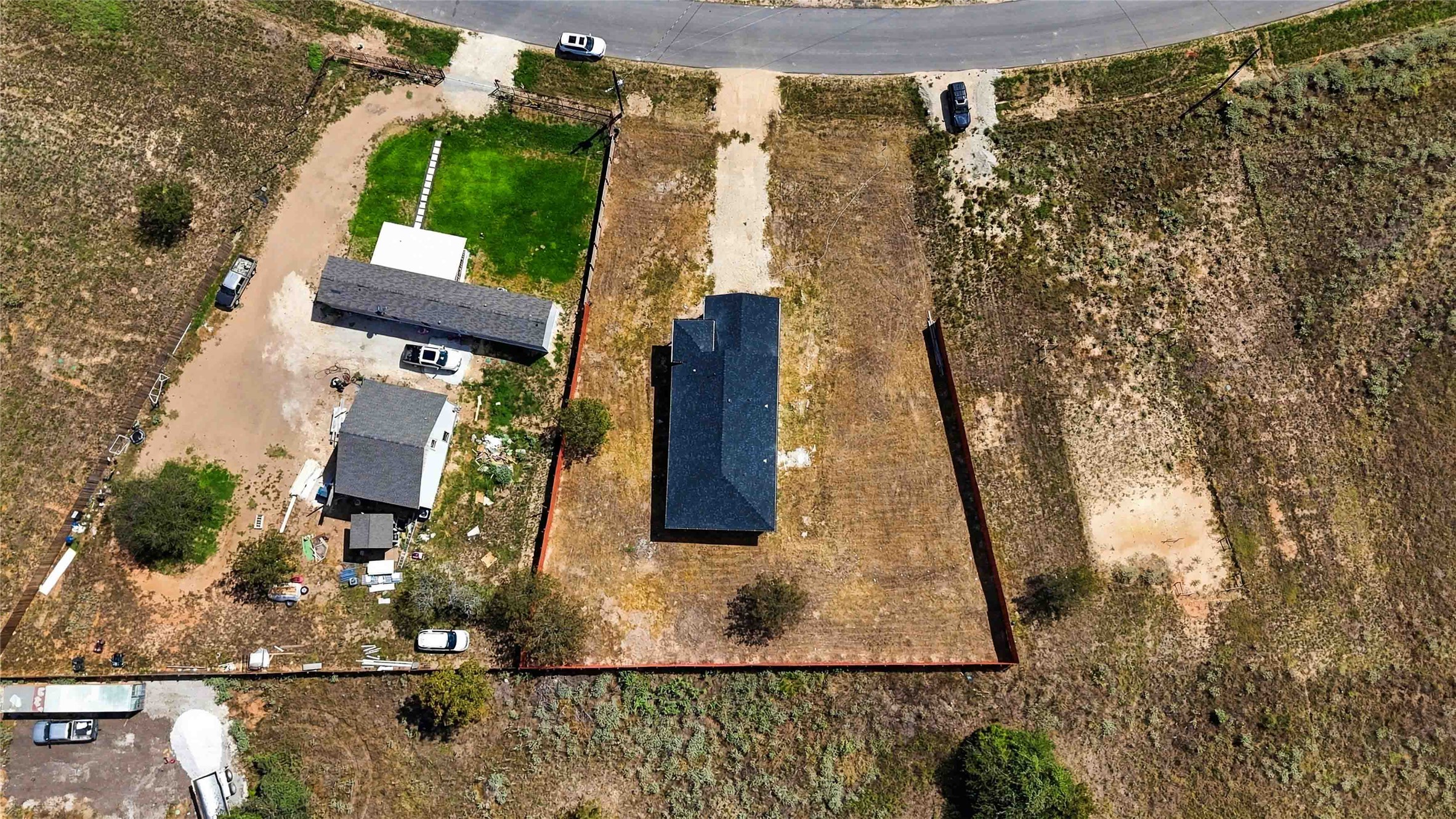 main property photo 32