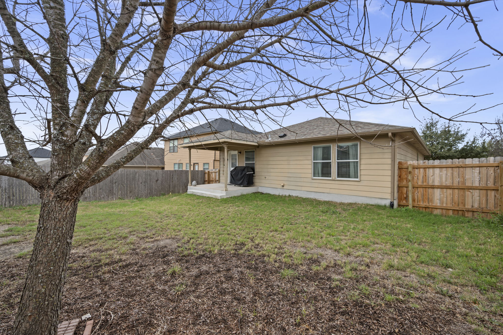 main property photo 27