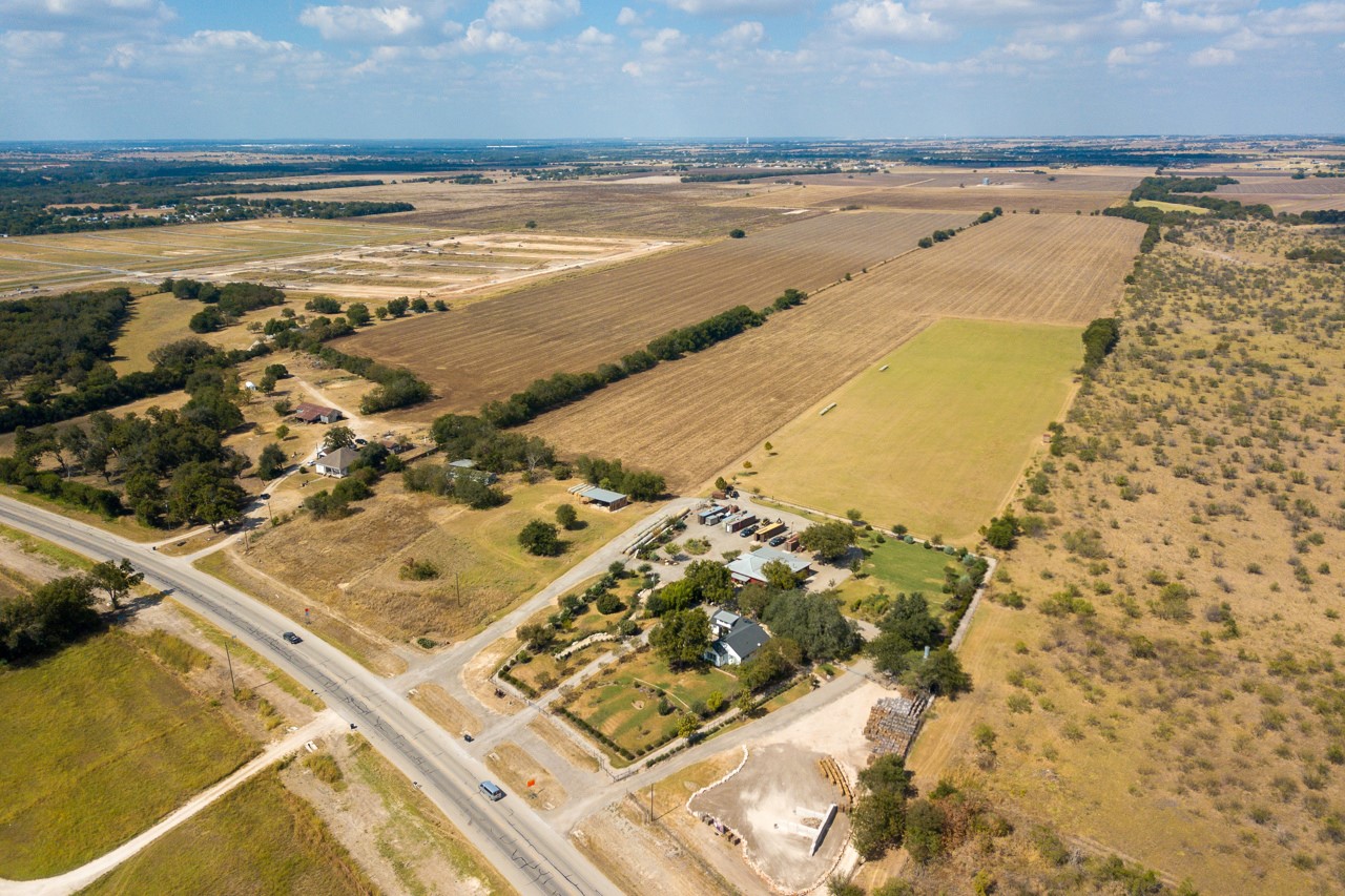 main property photo 7