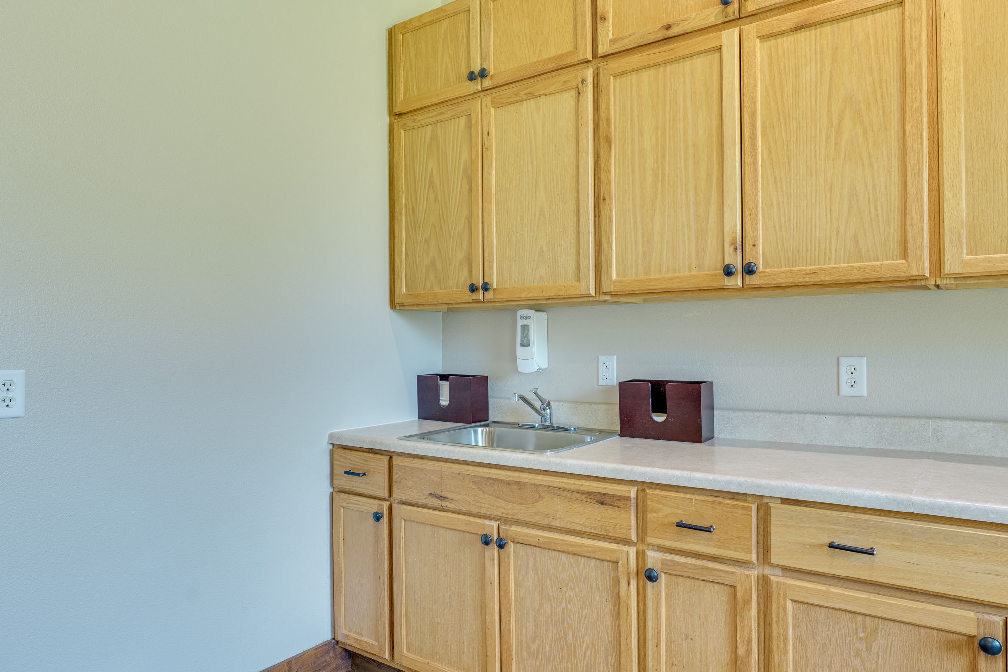 main property photo 13