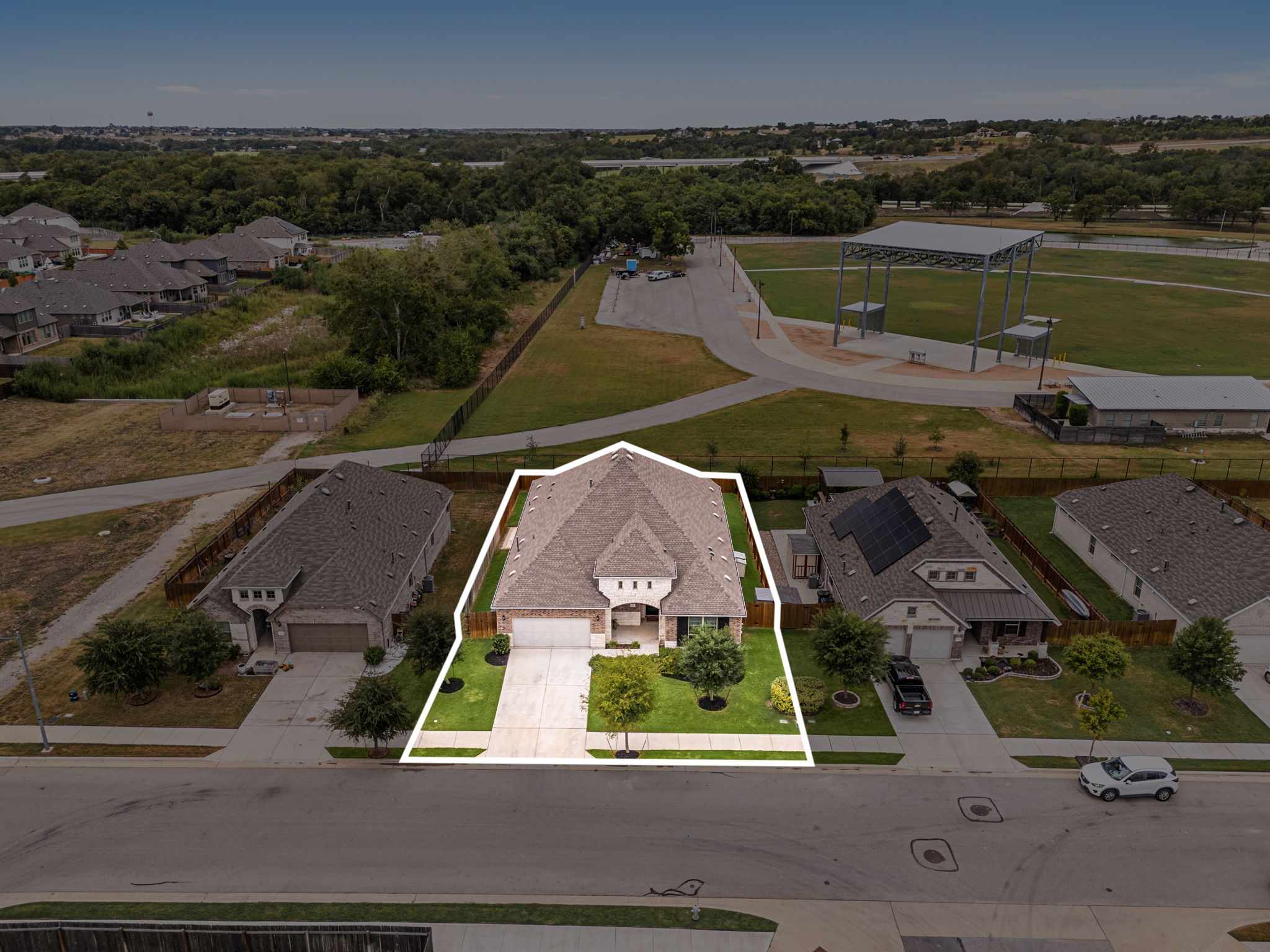 main property photo 33